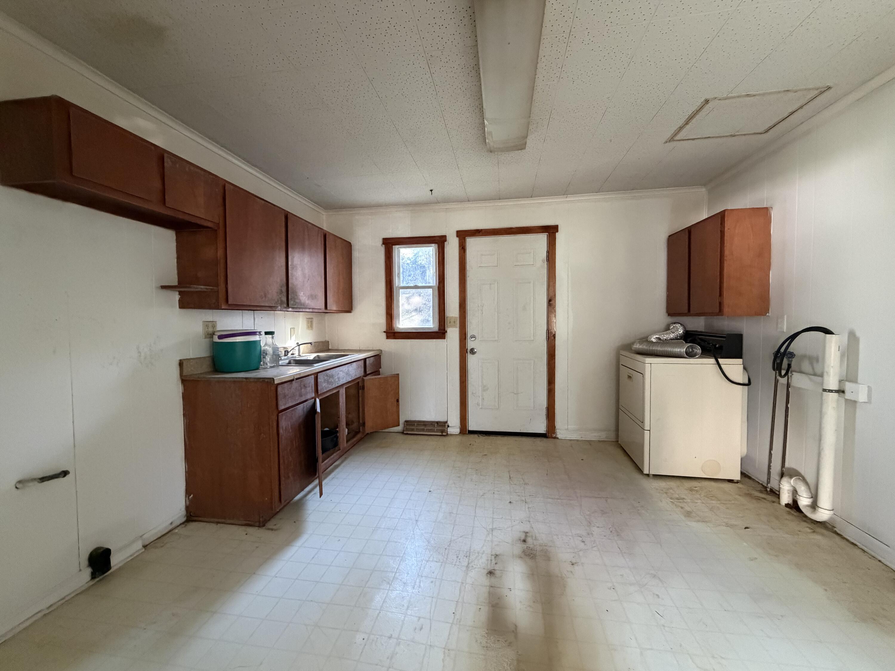 825 Mansfield, Springfield, Ohio 45505
