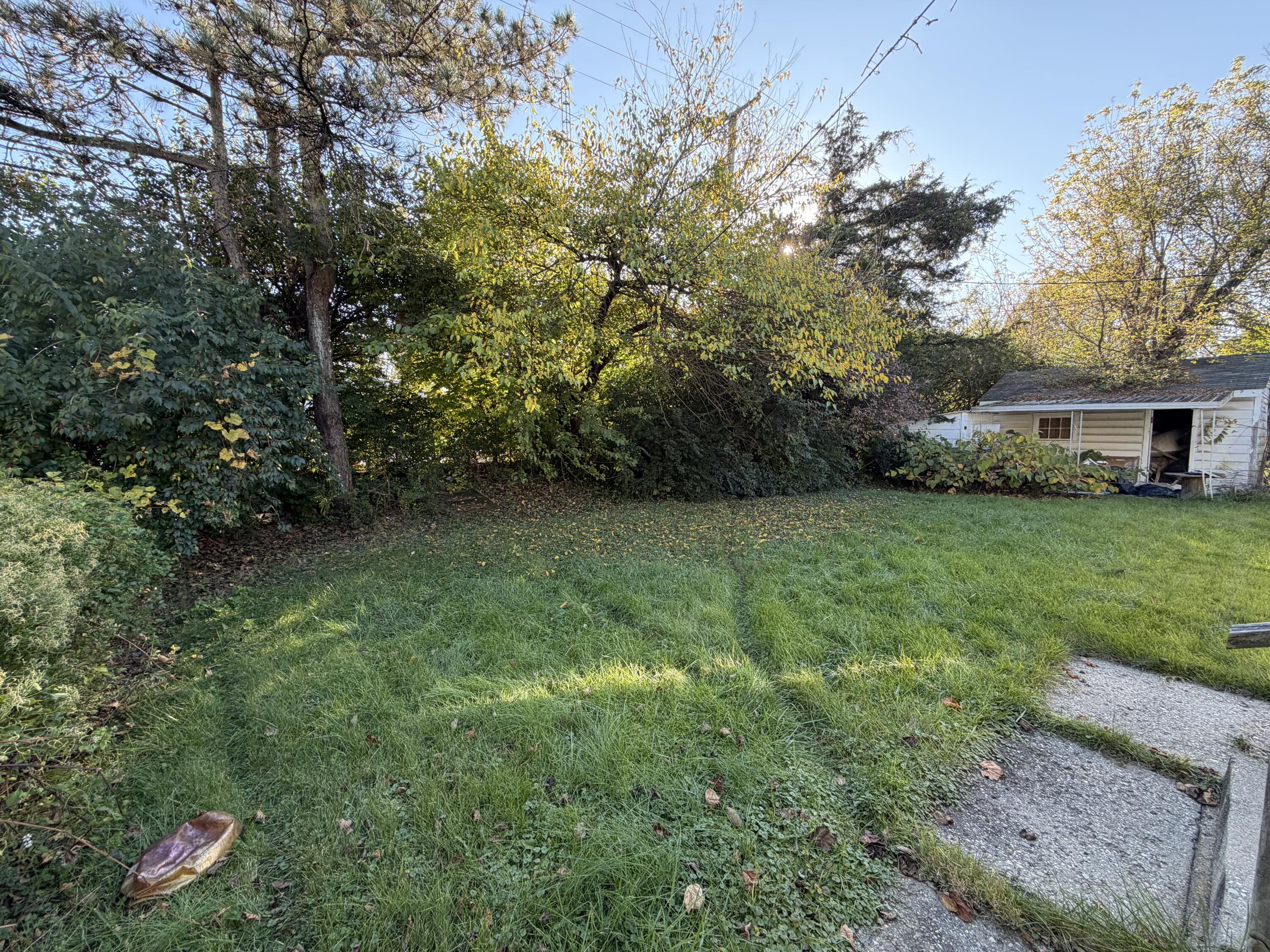 825 Mansfield, Springfield, Ohio 45505