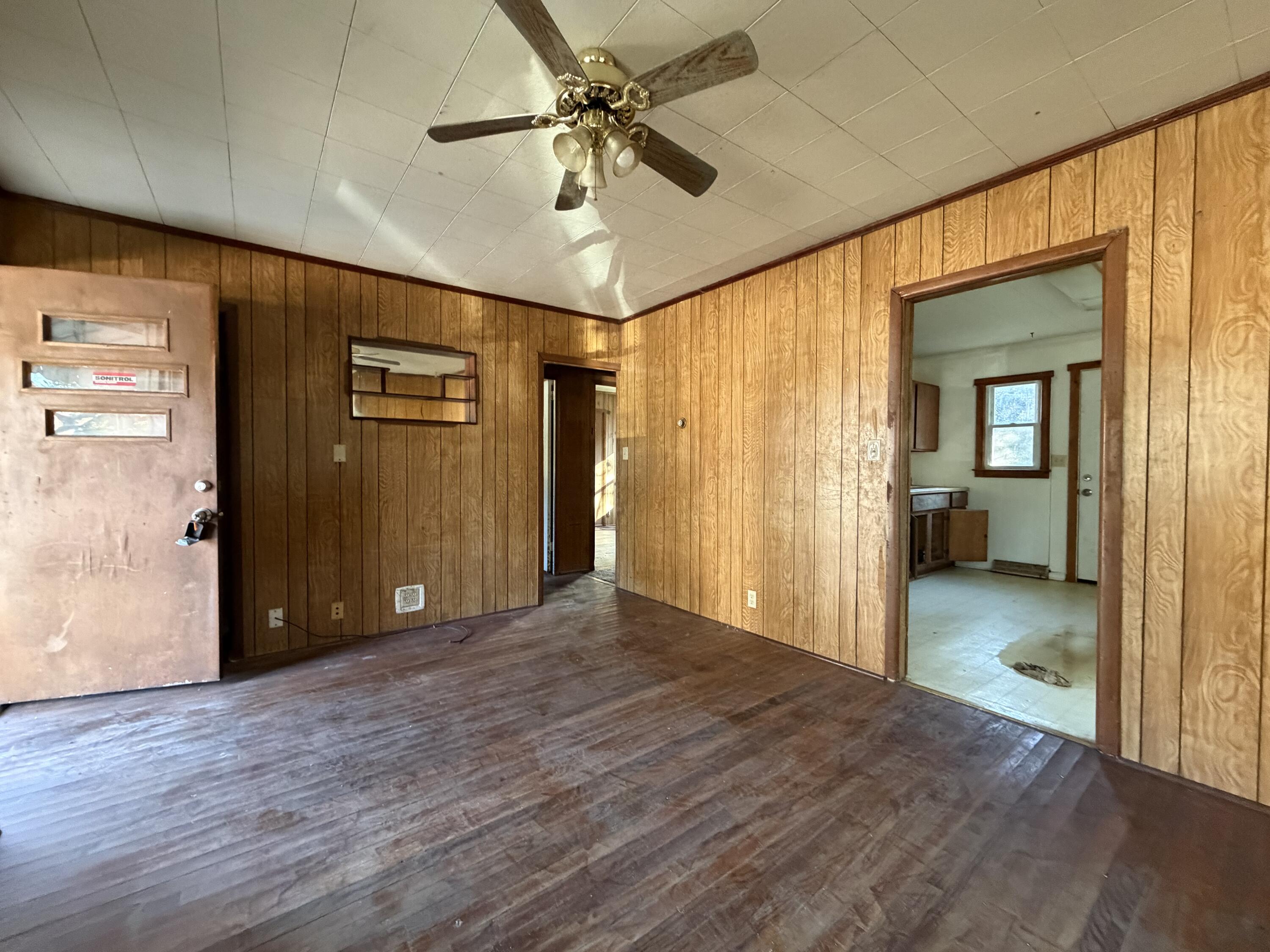 825 Mansfield, Springfield, Ohio 45505