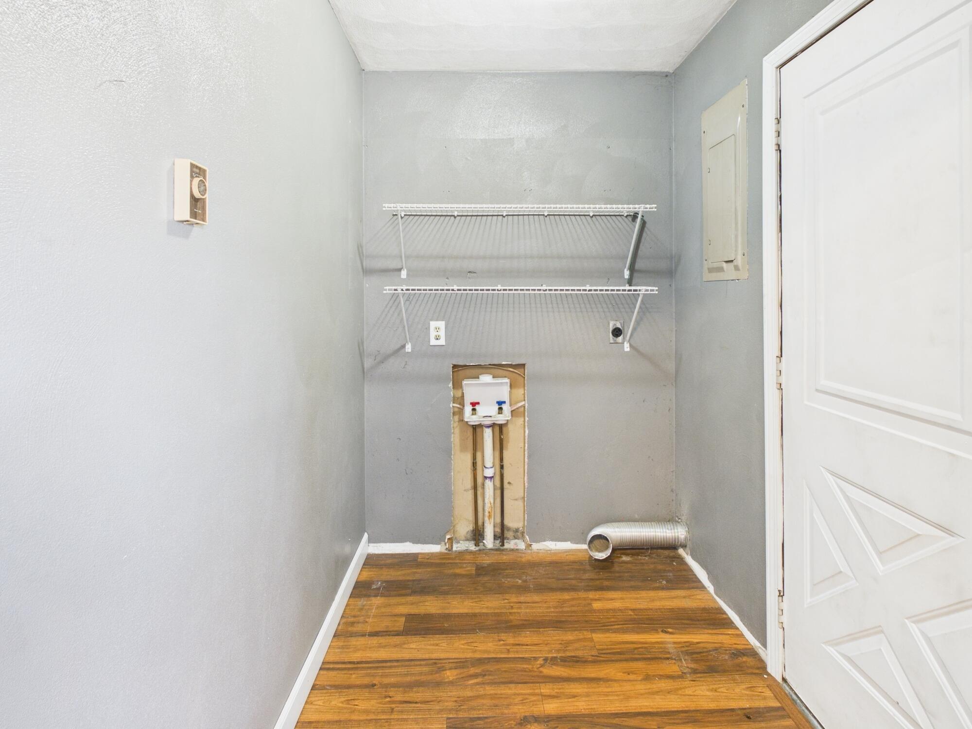 6644 Smith, Bradford, Ohio 45308