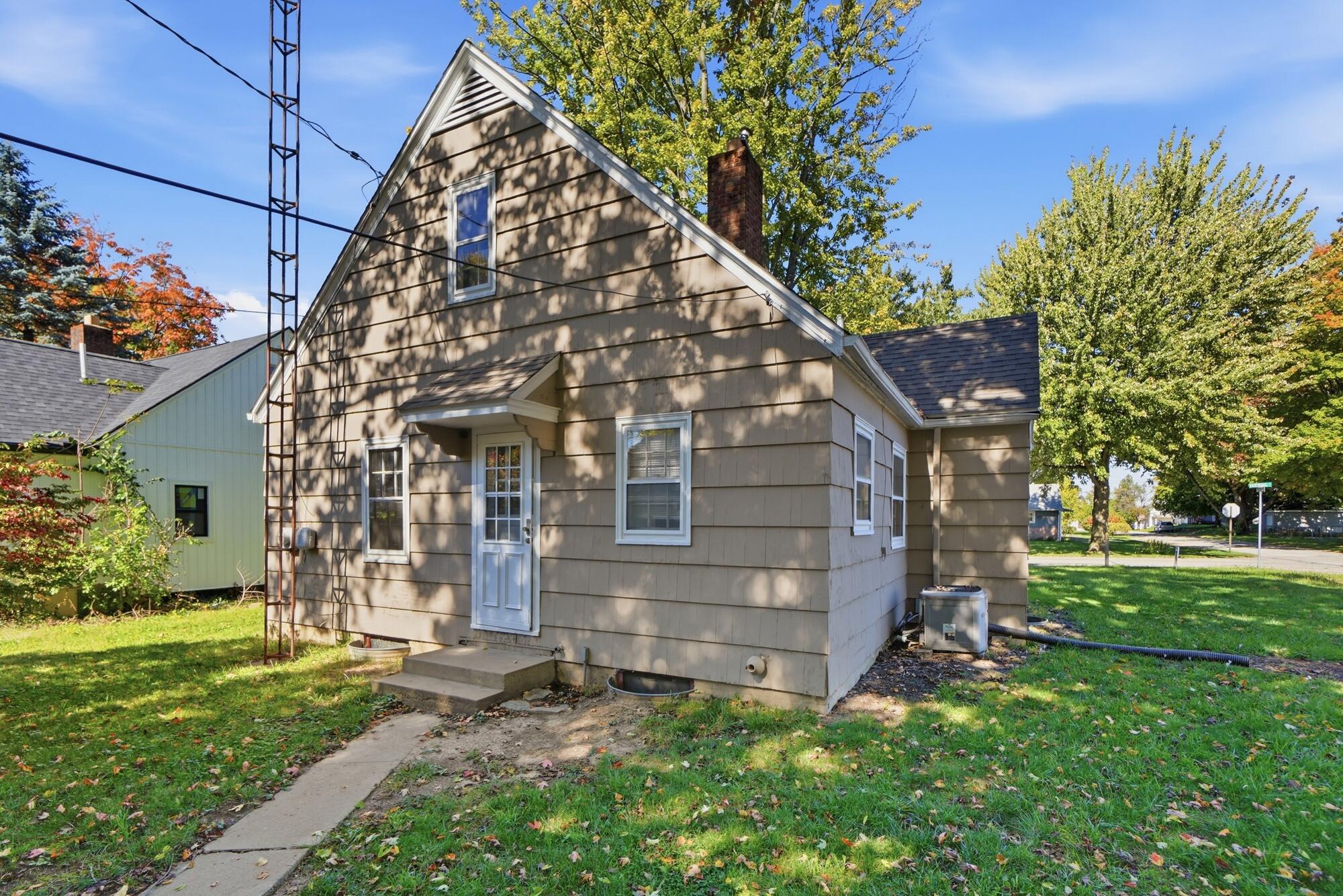 303 Doering, Sidney, Ohio 45365