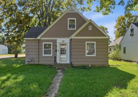 303 Doering, Sidney, Ohio 45365, 2 Bedroom Bedrooms, ,1 BathroomBathrooms,Residential,For Sale,Doering,1049236