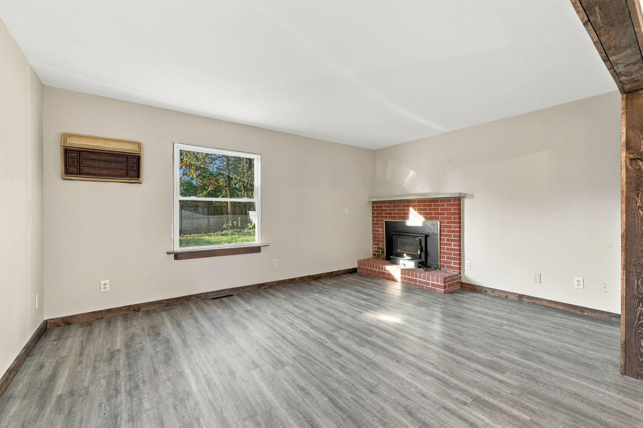 15 Meadowbrook, West Milton, Ohio 45383