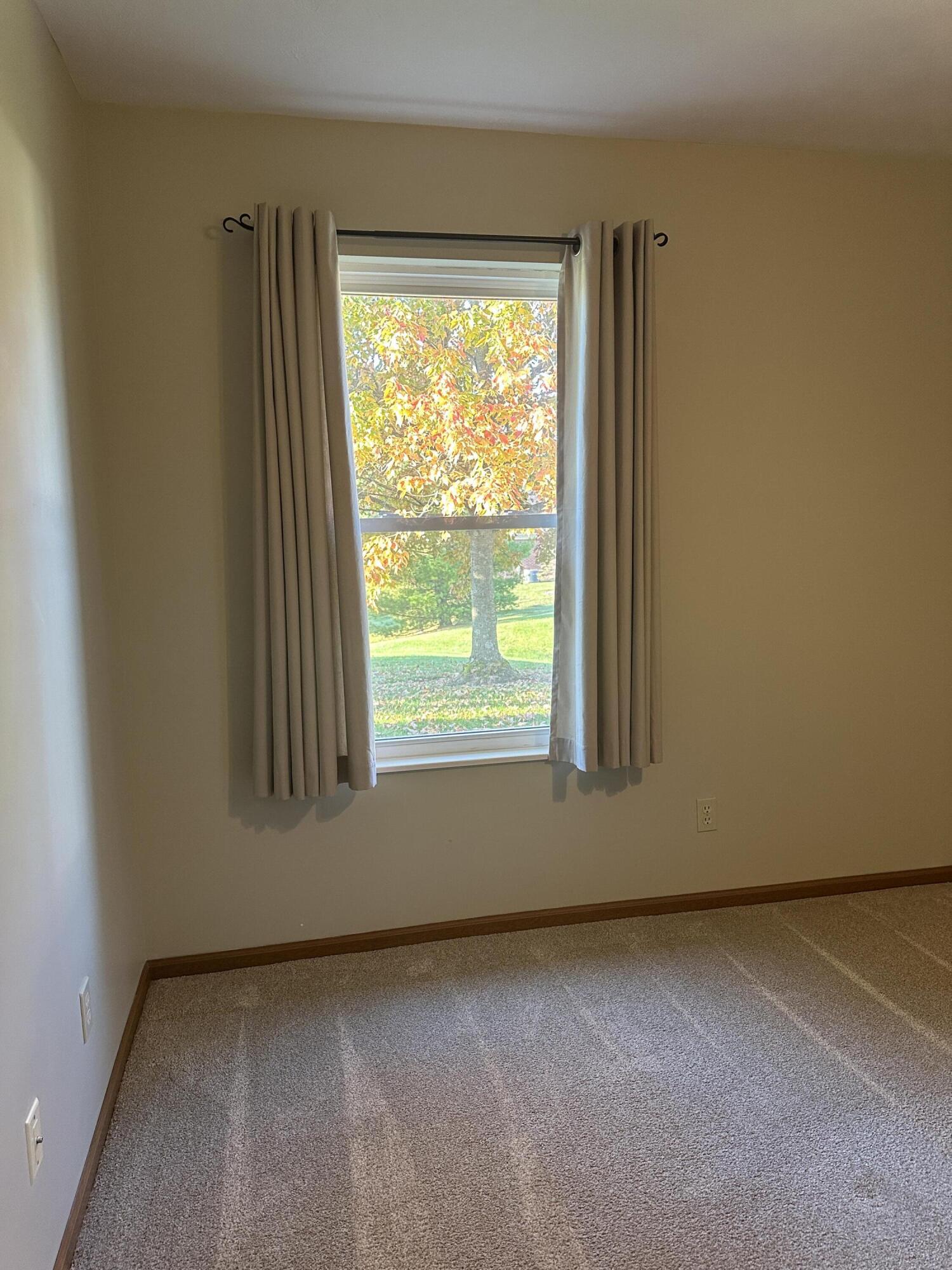 3215 Snow Owl, Springfield, Ohio 45503