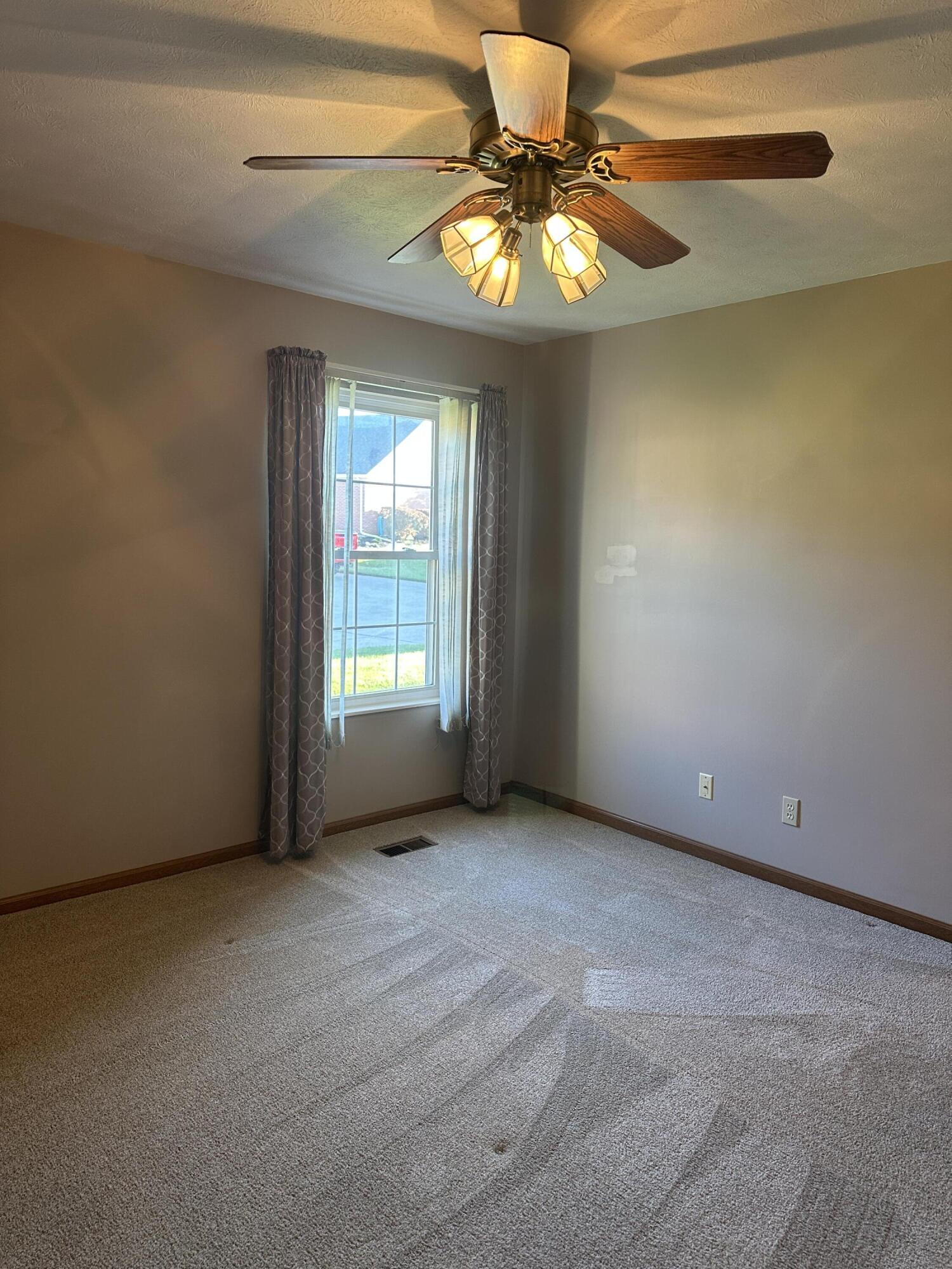 3215 Snow Owl, Springfield, Ohio 45503
