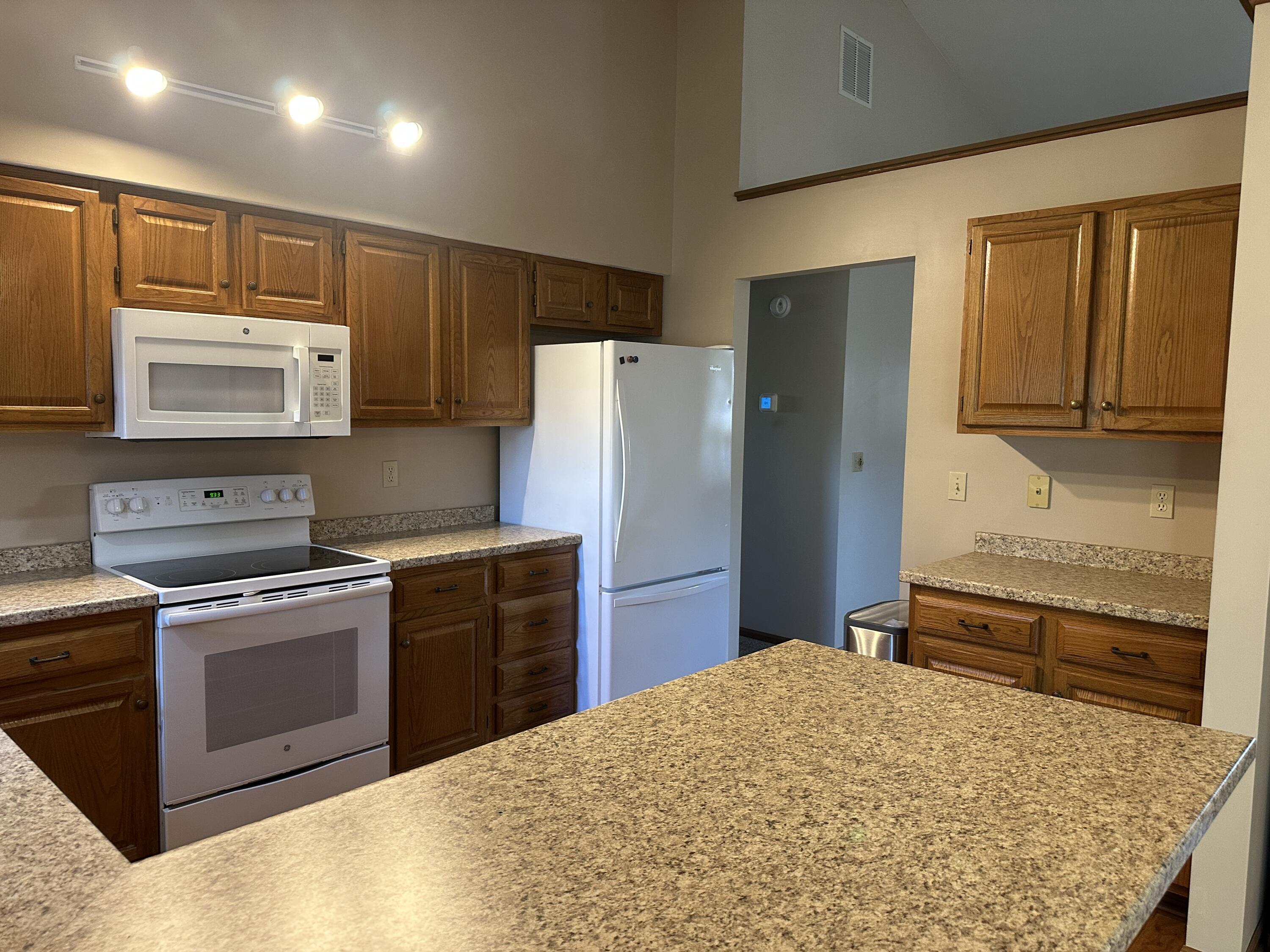 3215 Snow Owl, Springfield, Ohio 45503