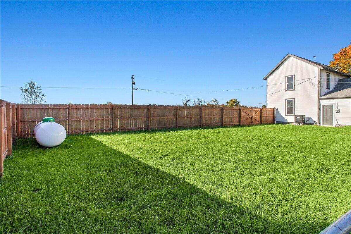 7588 Stringtown, Mechanicsburg, Ohio 43044