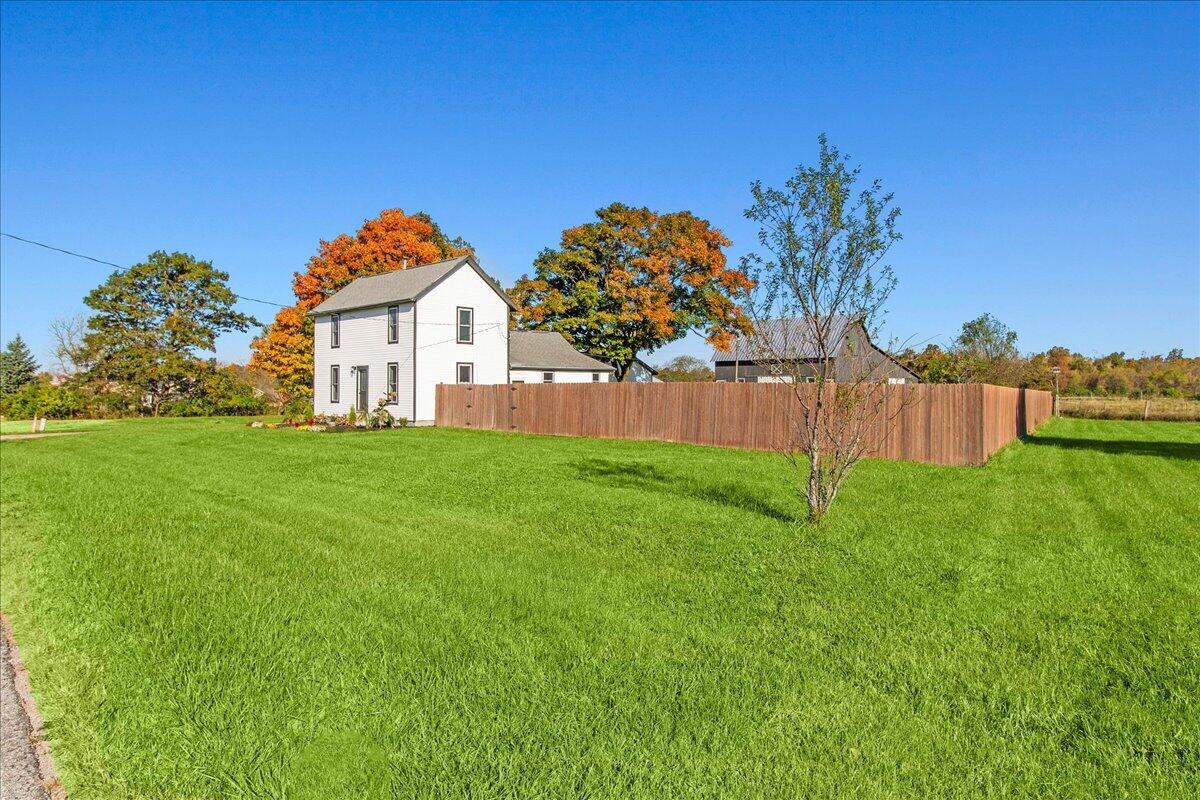 7588 Stringtown, Mechanicsburg, Ohio 43044
