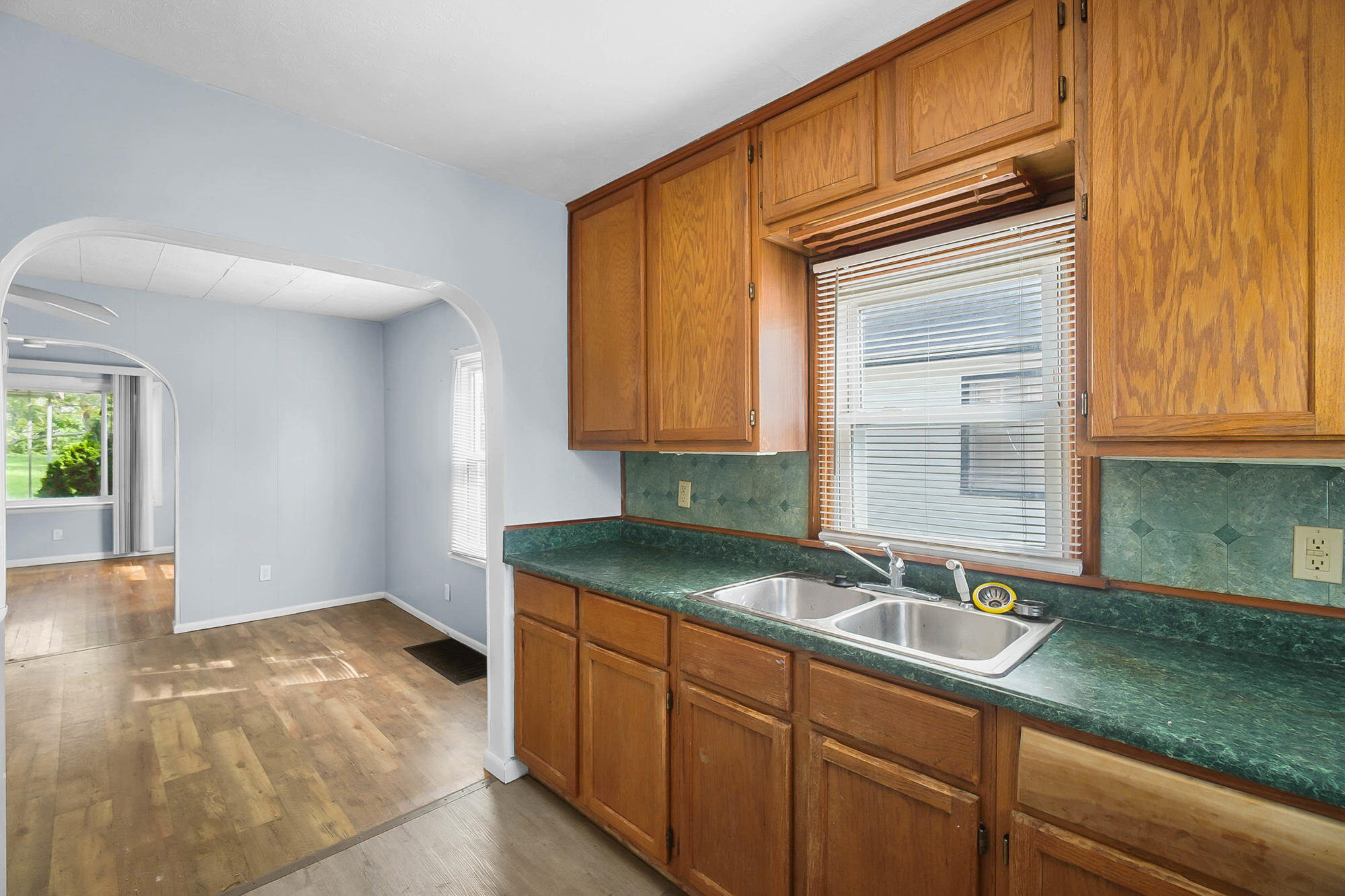 865 Clarkson, Dayton, Ohio 45402