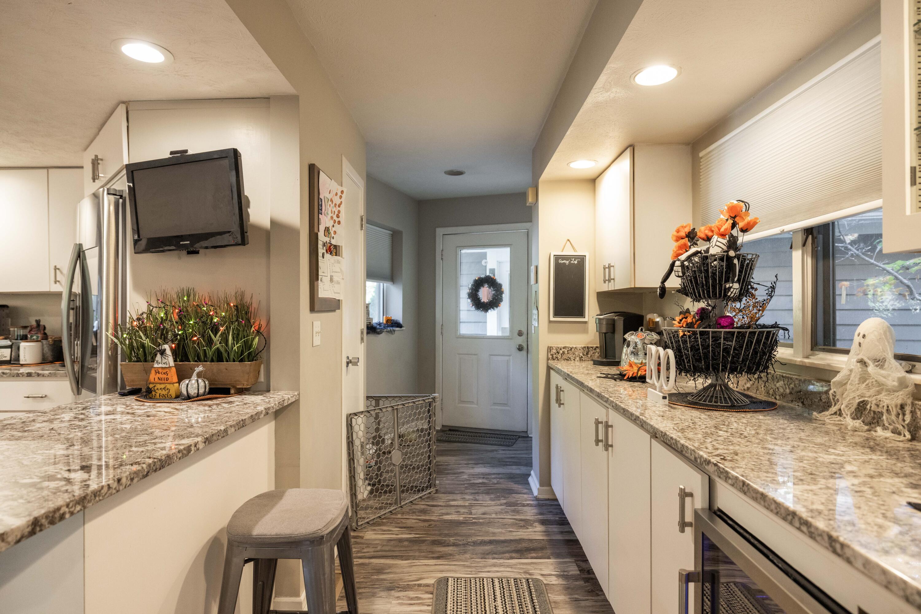 101 Roscommon, Springfield, Ohio 45503