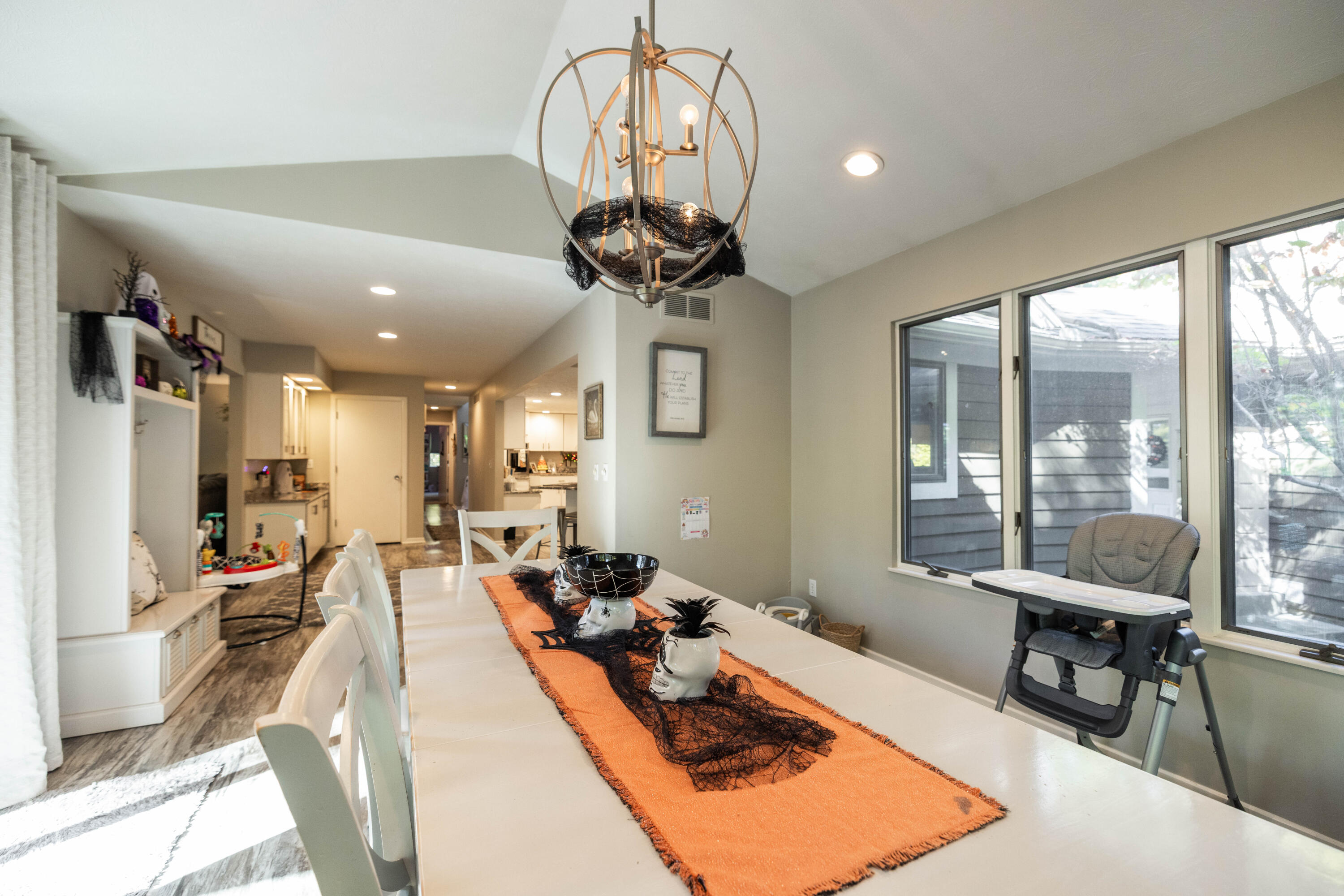 101 Roscommon, Springfield, Ohio 45503