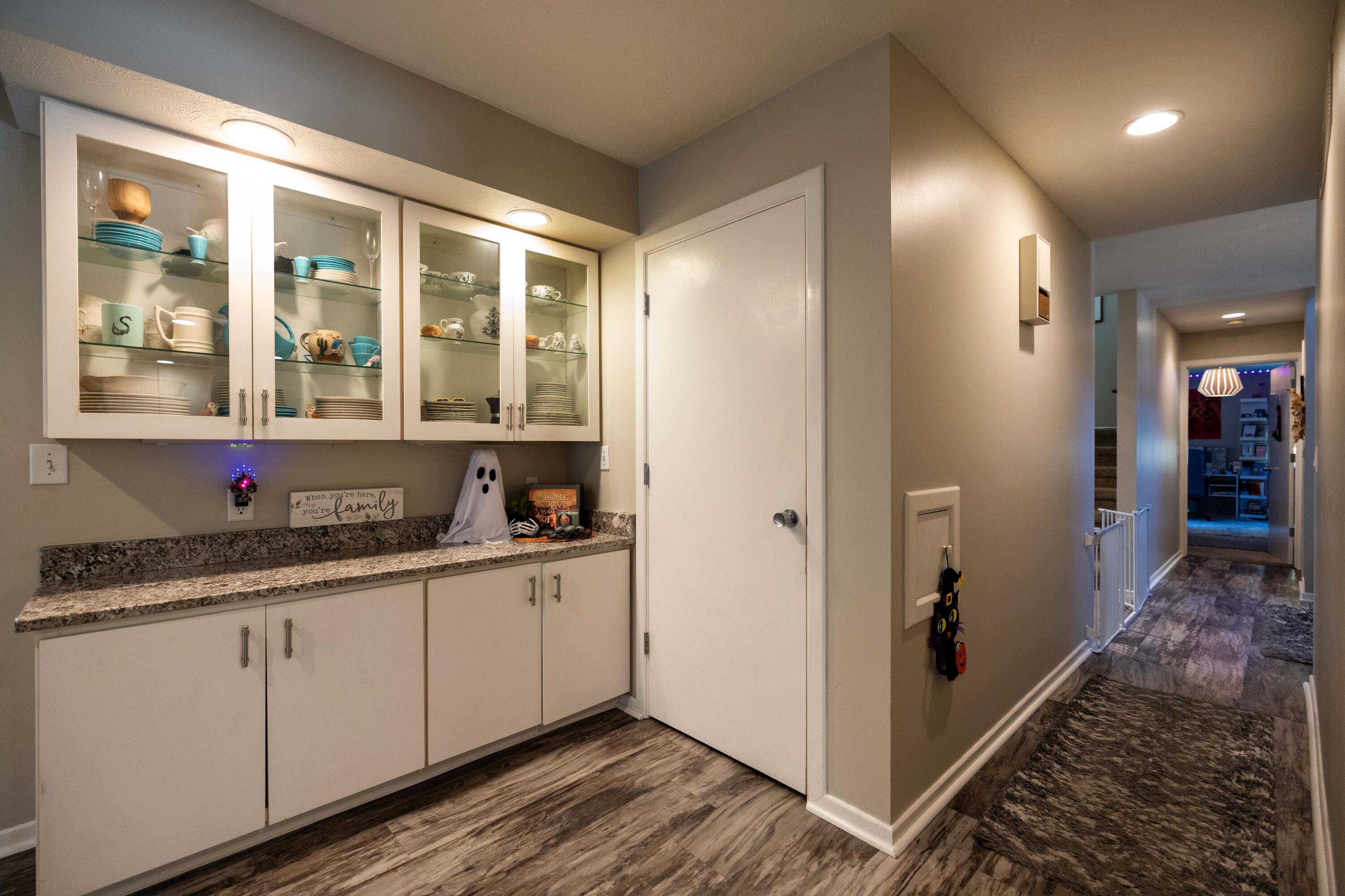 101 Roscommon, Springfield, Ohio 45503