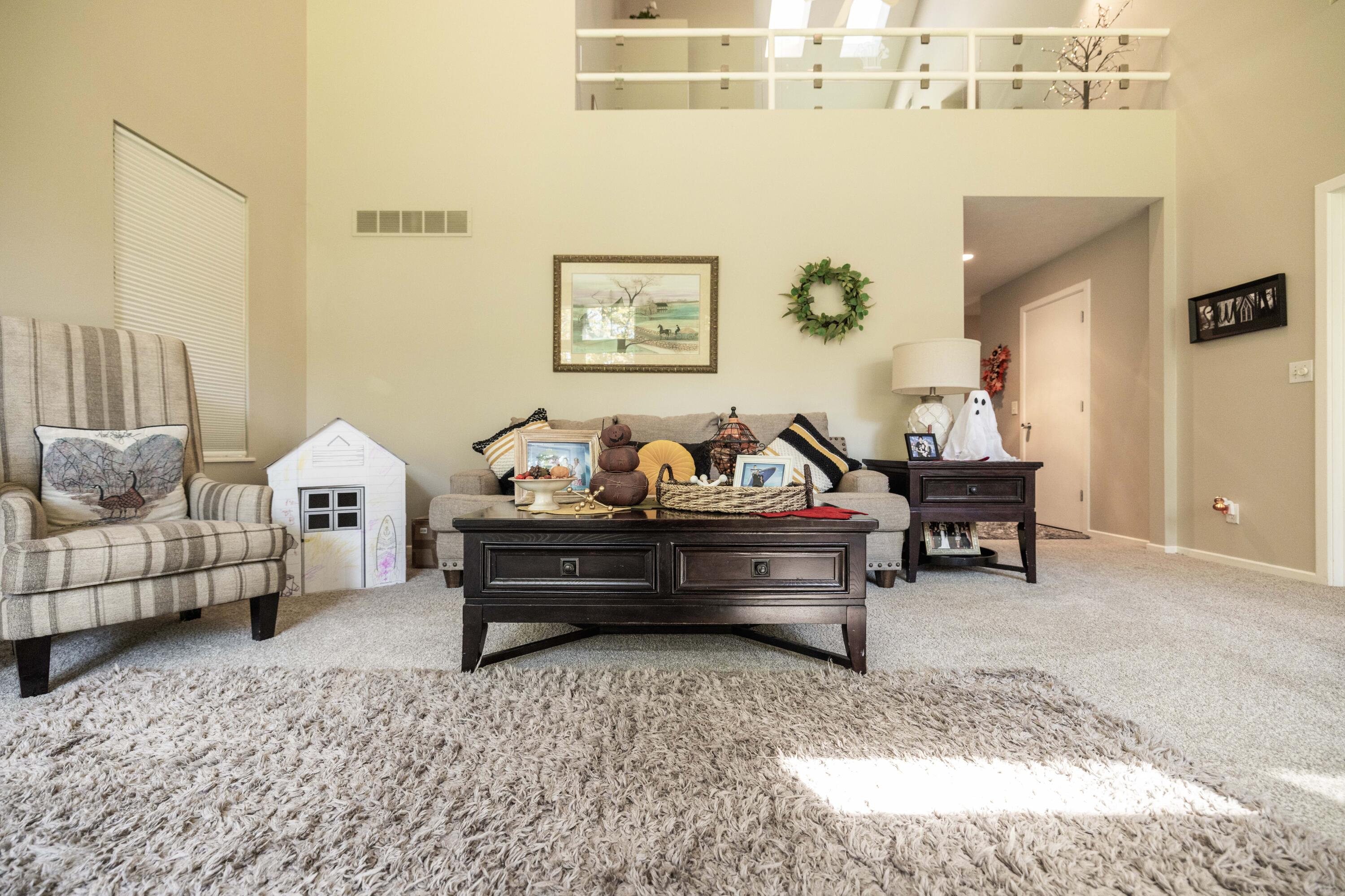 101 Roscommon, Springfield, Ohio 45503
