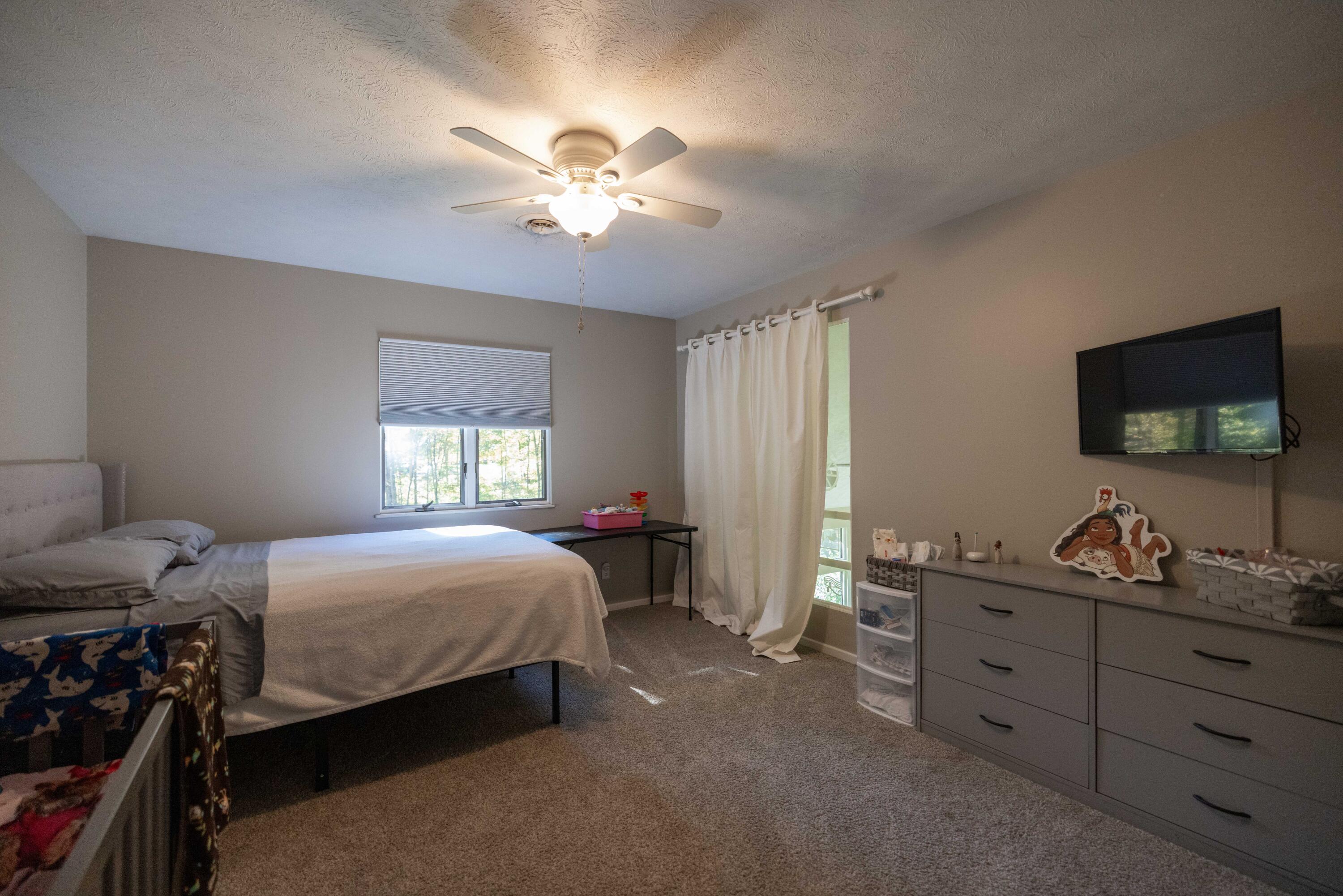 101 Roscommon, Springfield, Ohio 45503