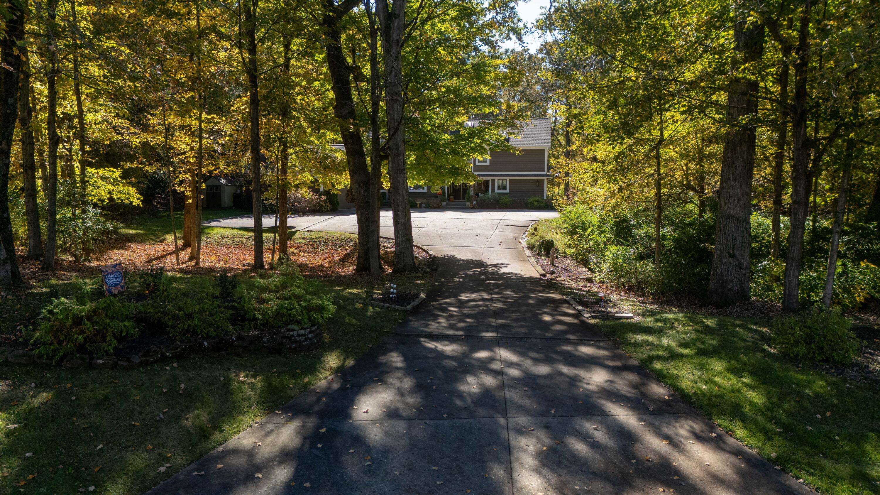 101 Roscommon, Springfield, Ohio 45503