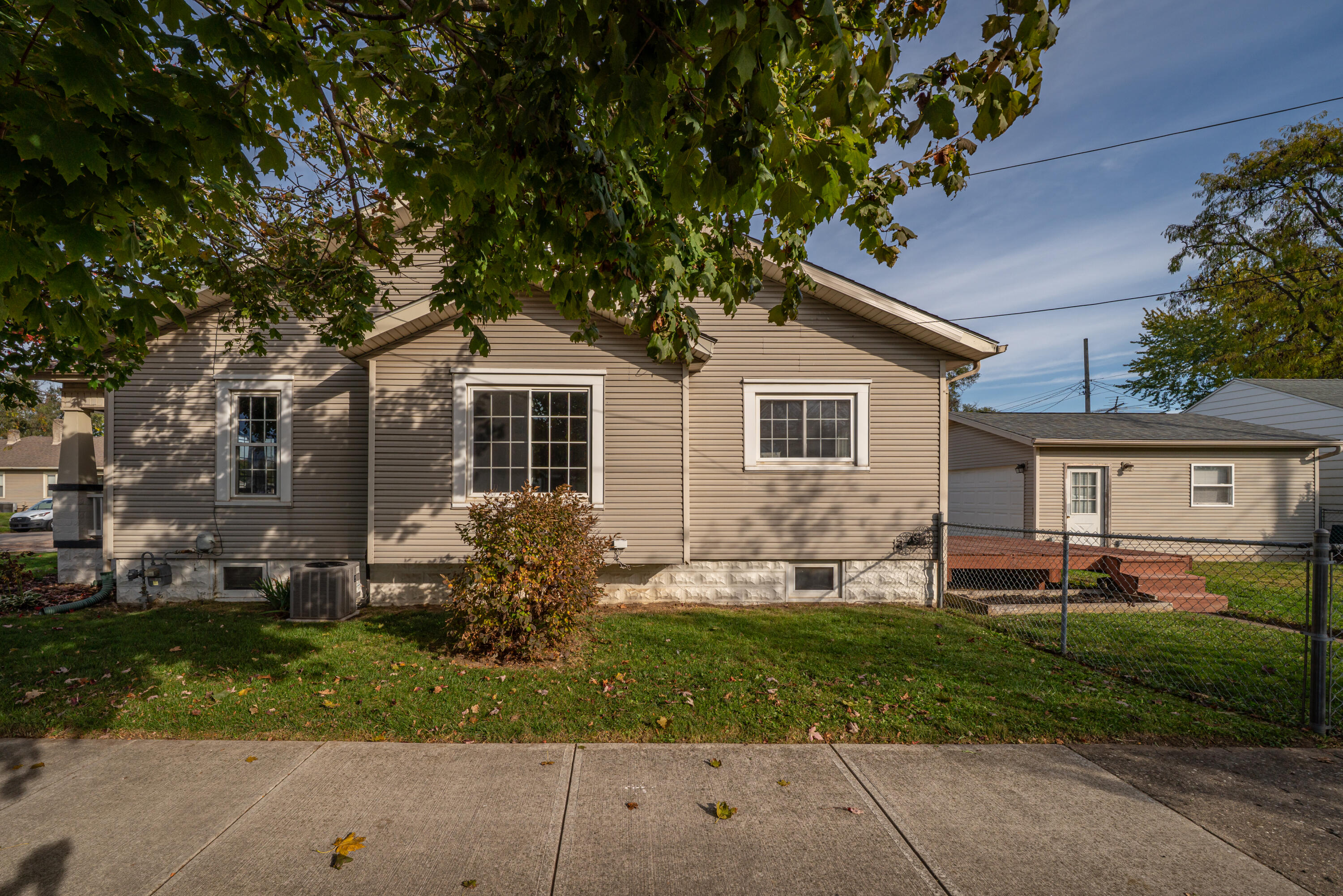 1023 Crawford, Troy, Ohio 45373