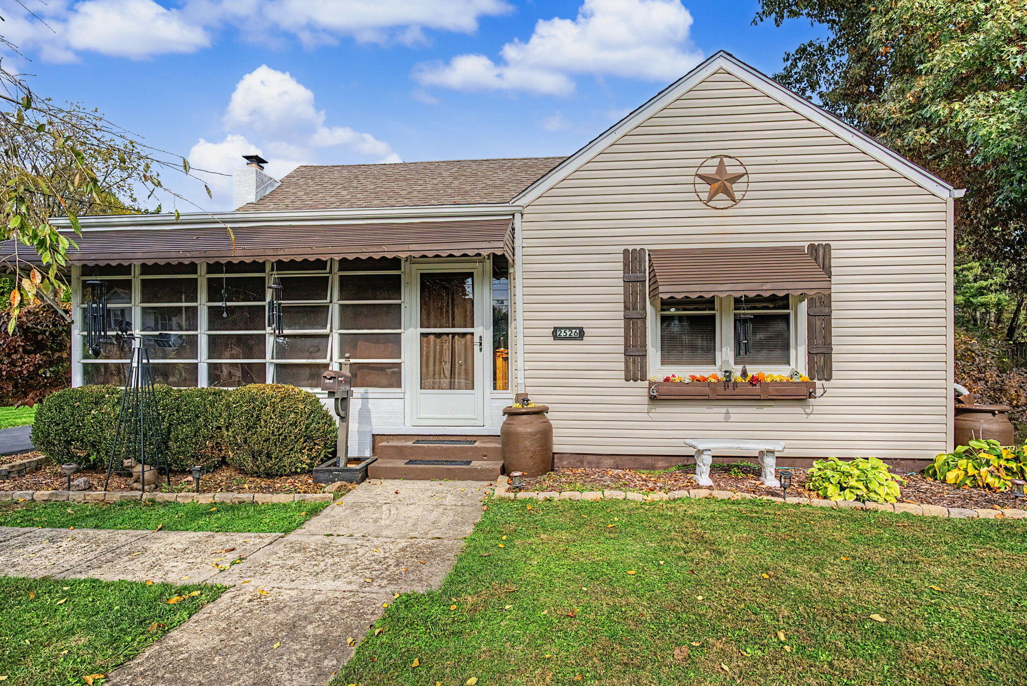 2526 Sunset, Springfield, Ohio 45505