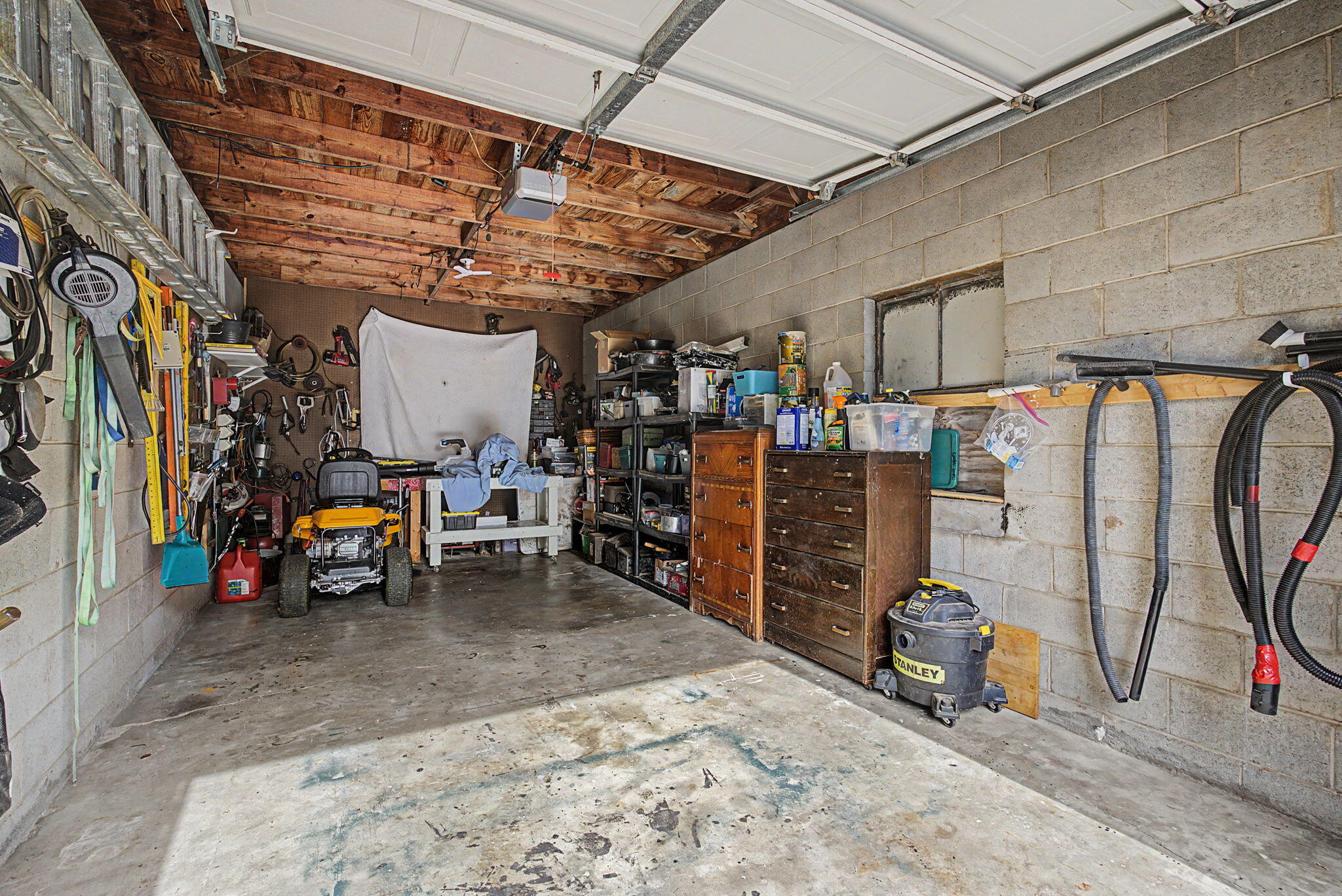 2526 Sunset, Springfield, Ohio 45505