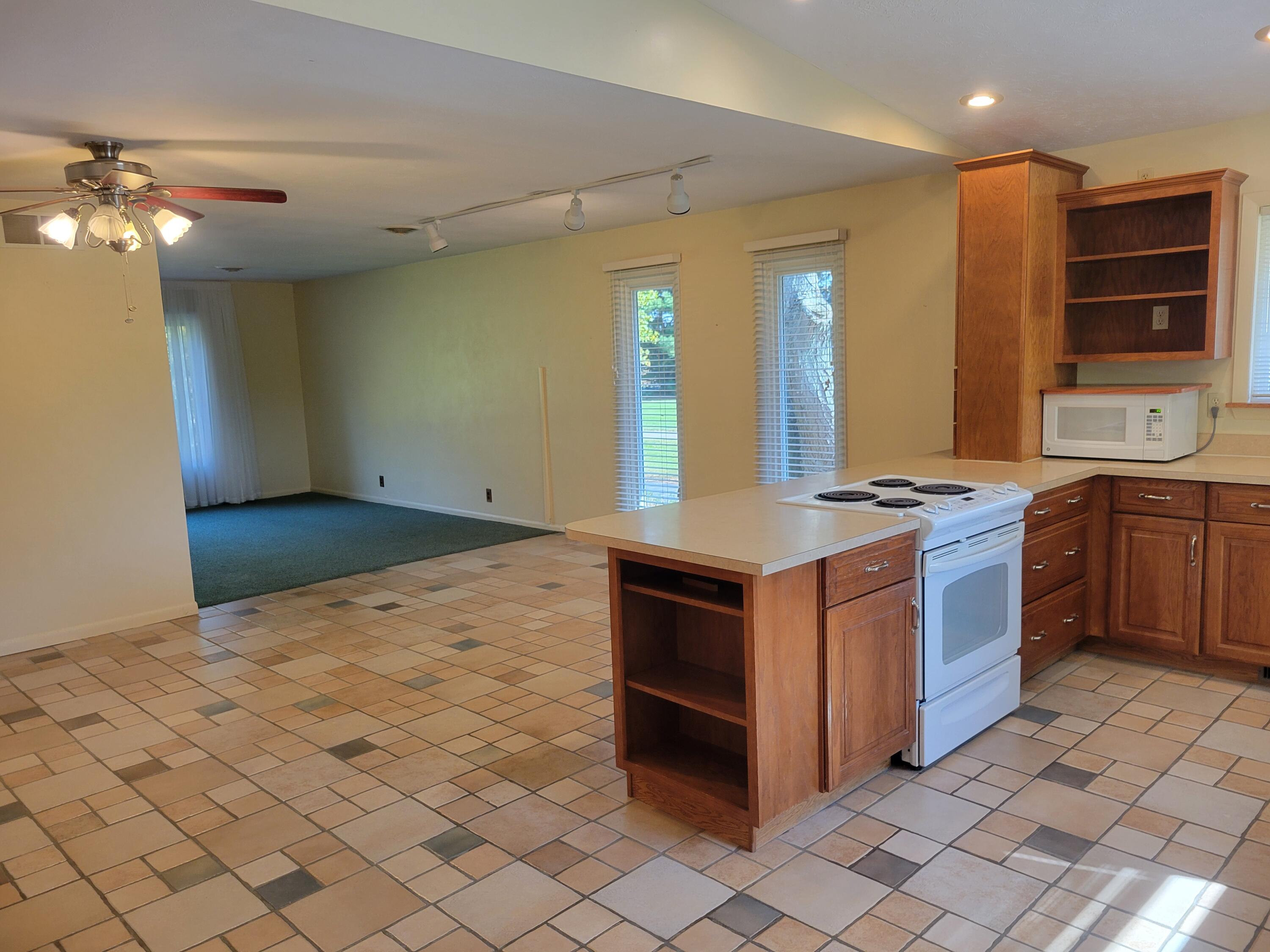 3601 Mumper, Springfield, Ohio 45502