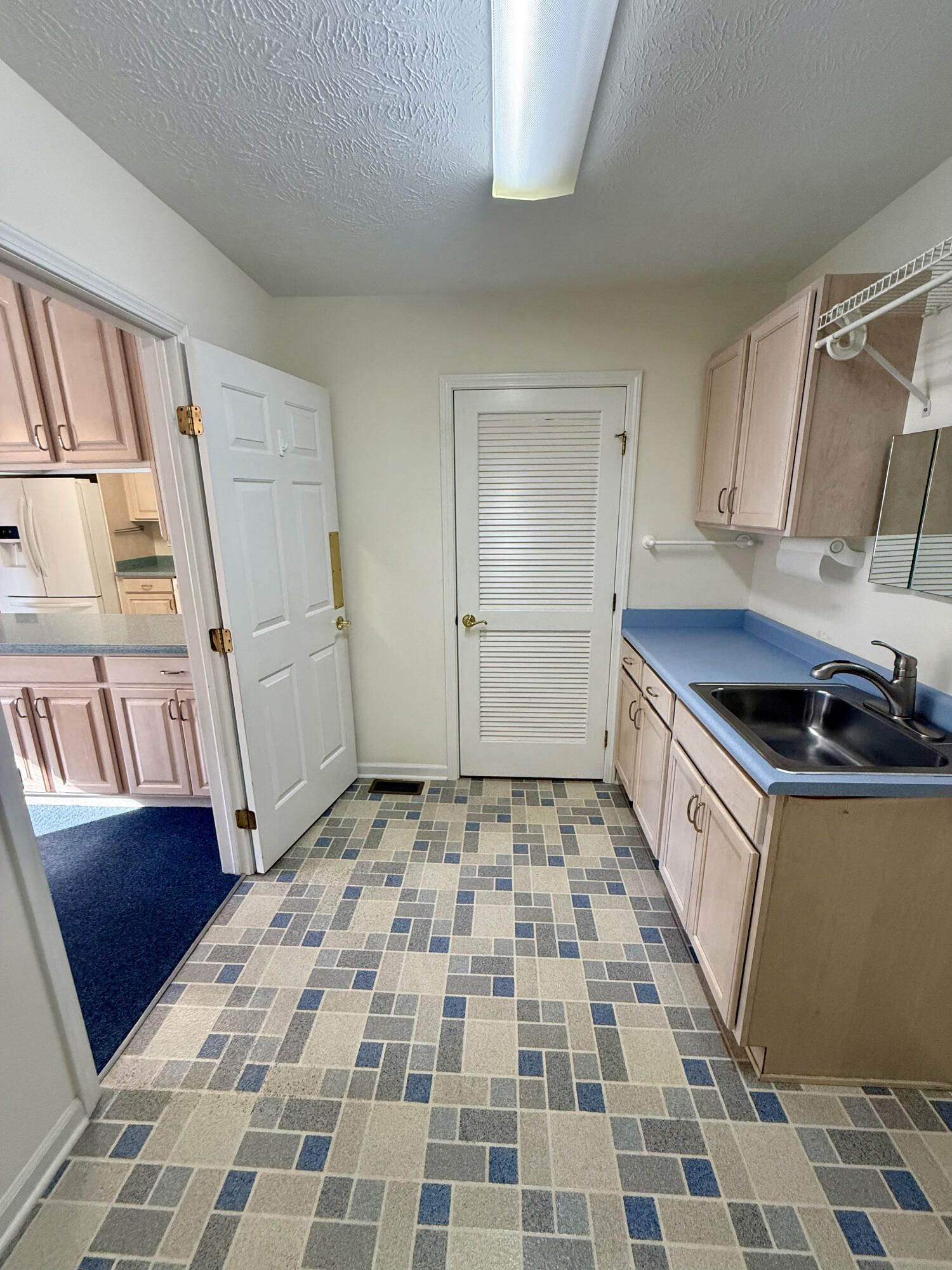 1586 Dee Anne, Xenia, Ohio 45385