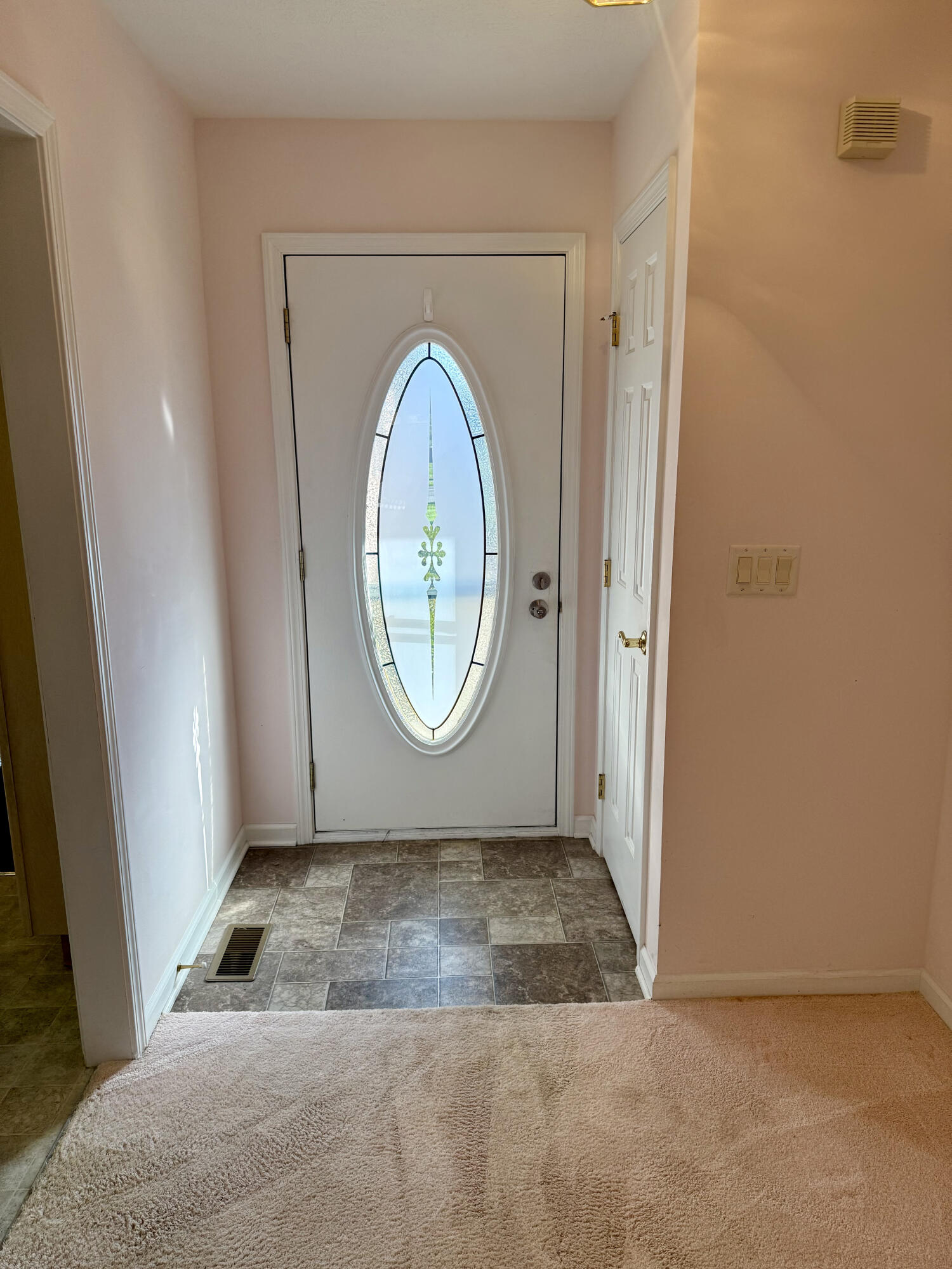 1586 Dee Anne, Xenia, Ohio 45385