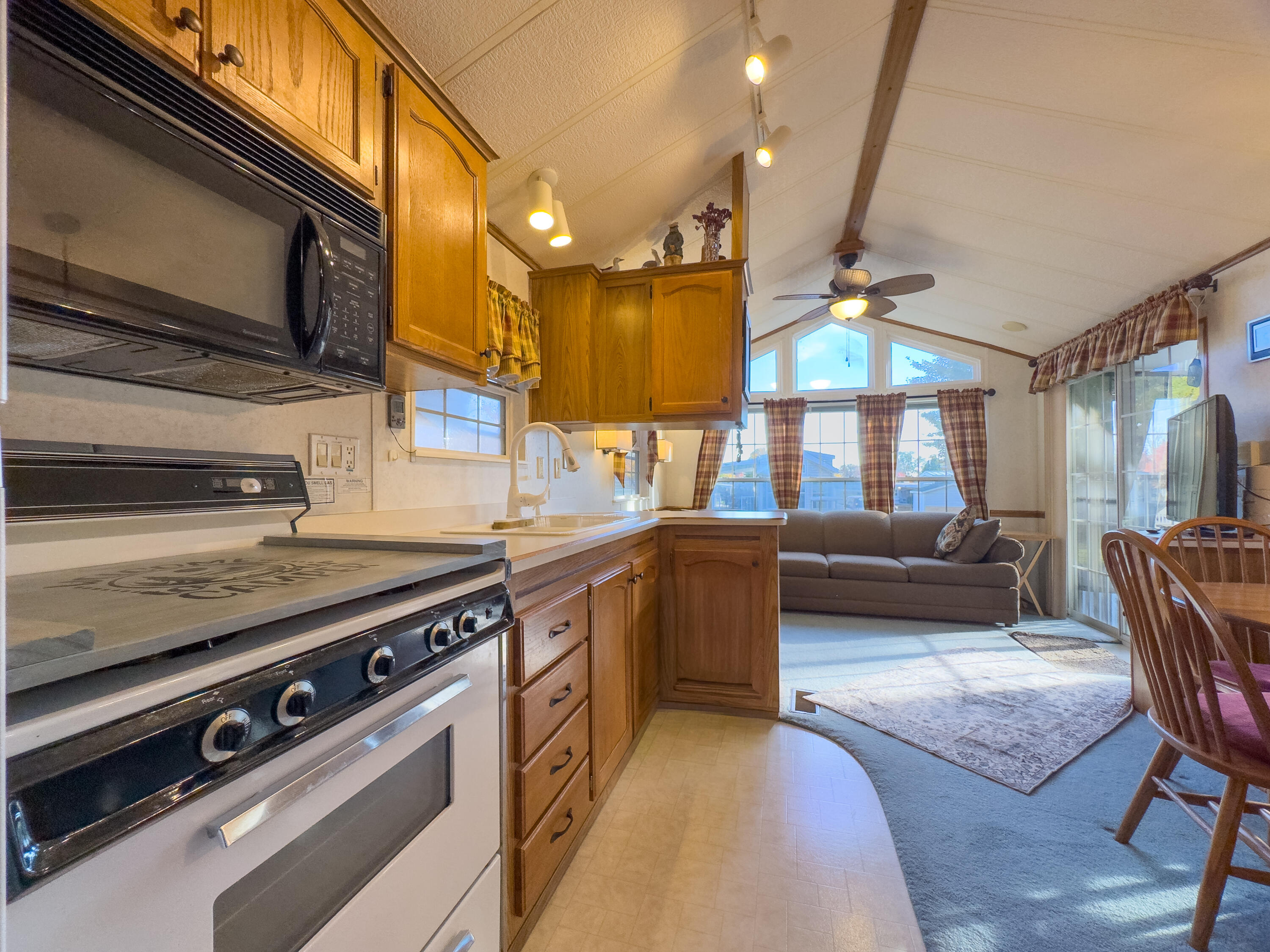 11377 Township Road 266, Lakeview, Ohio 43331