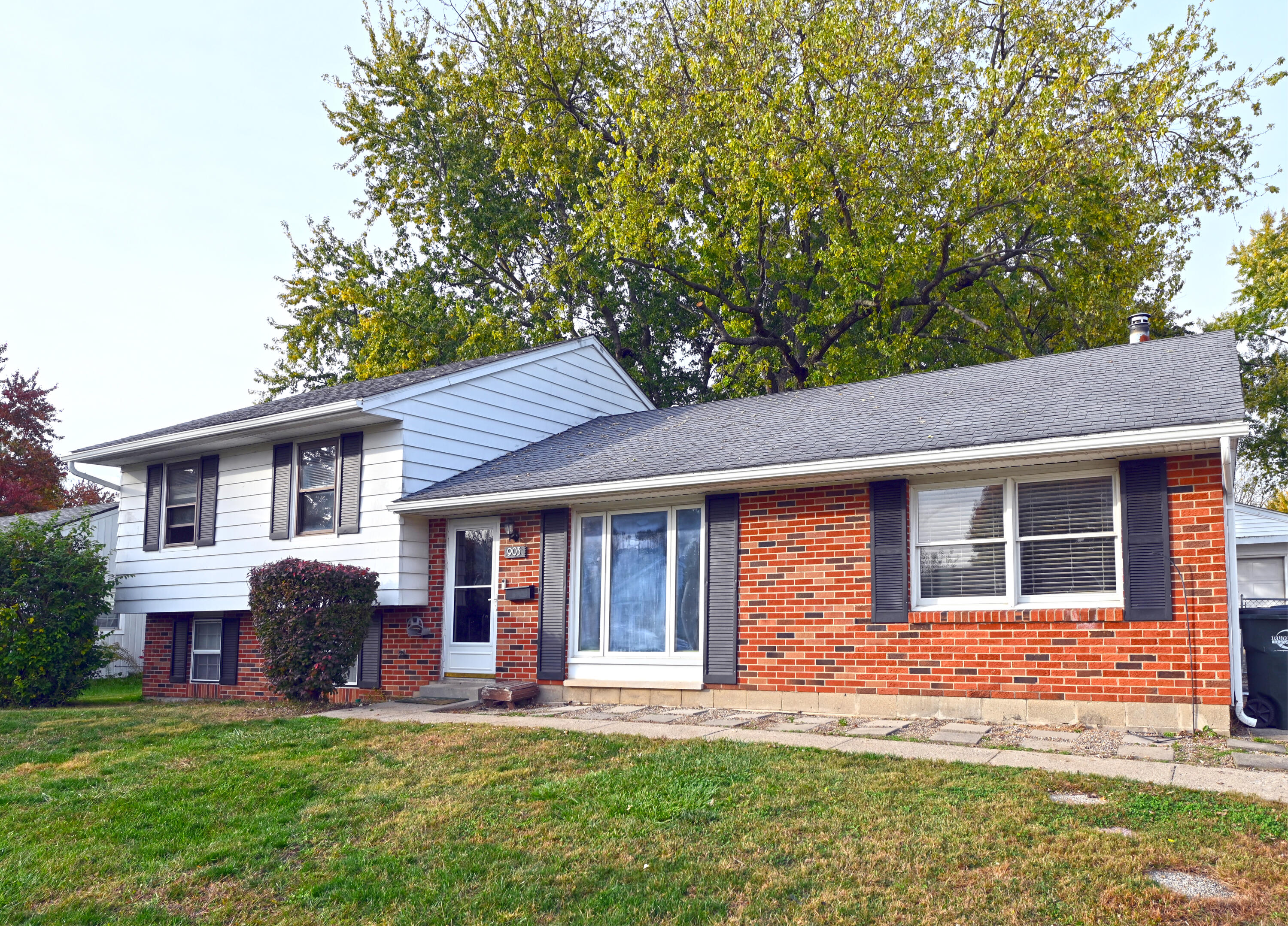 903 Pepperwood, New Carlisle, Ohio 45344