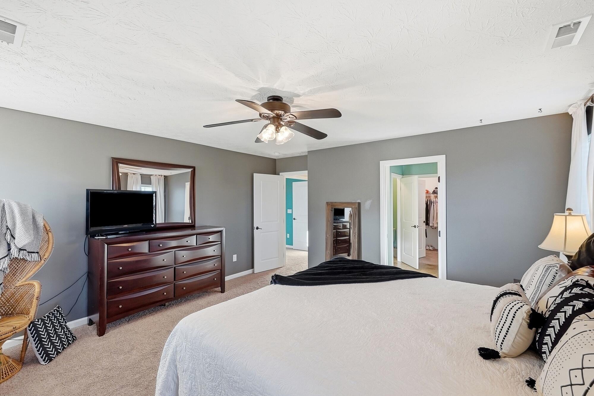 3301 Heatherstone, Troy, Ohio 45373