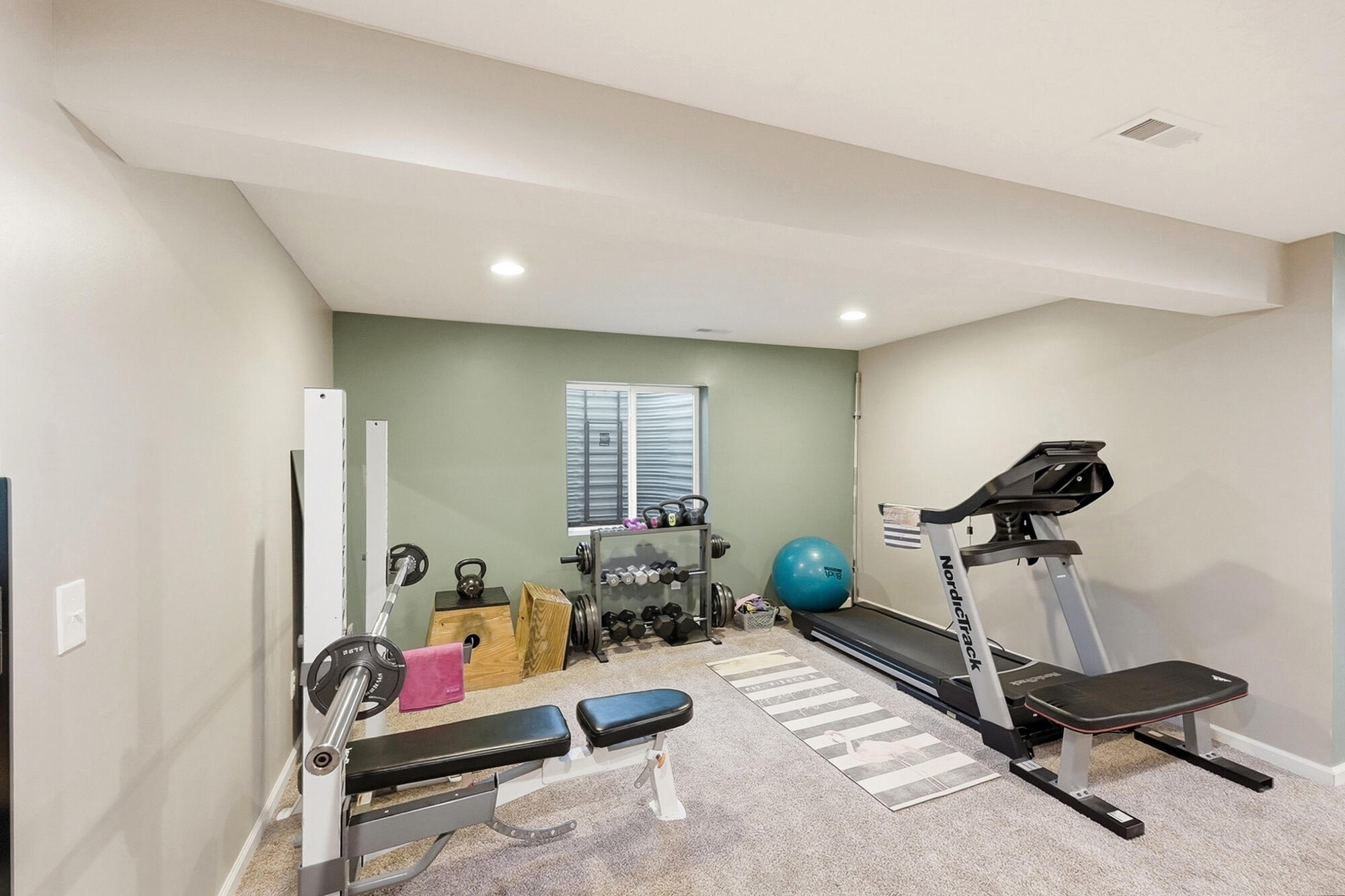 3301 Heatherstone, Troy, Ohio 45373