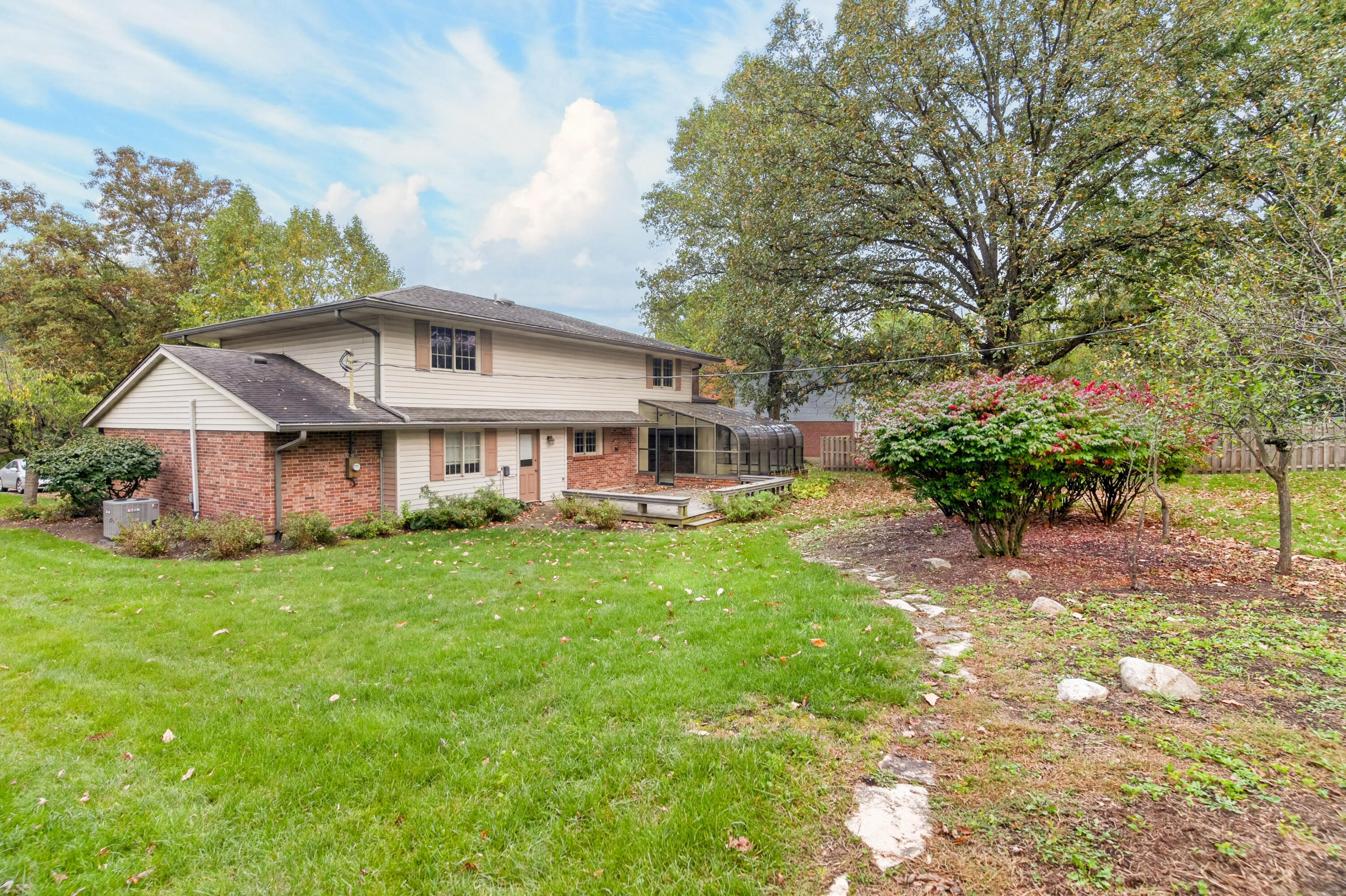 5625 Brampton, Dayton, Ohio 45429