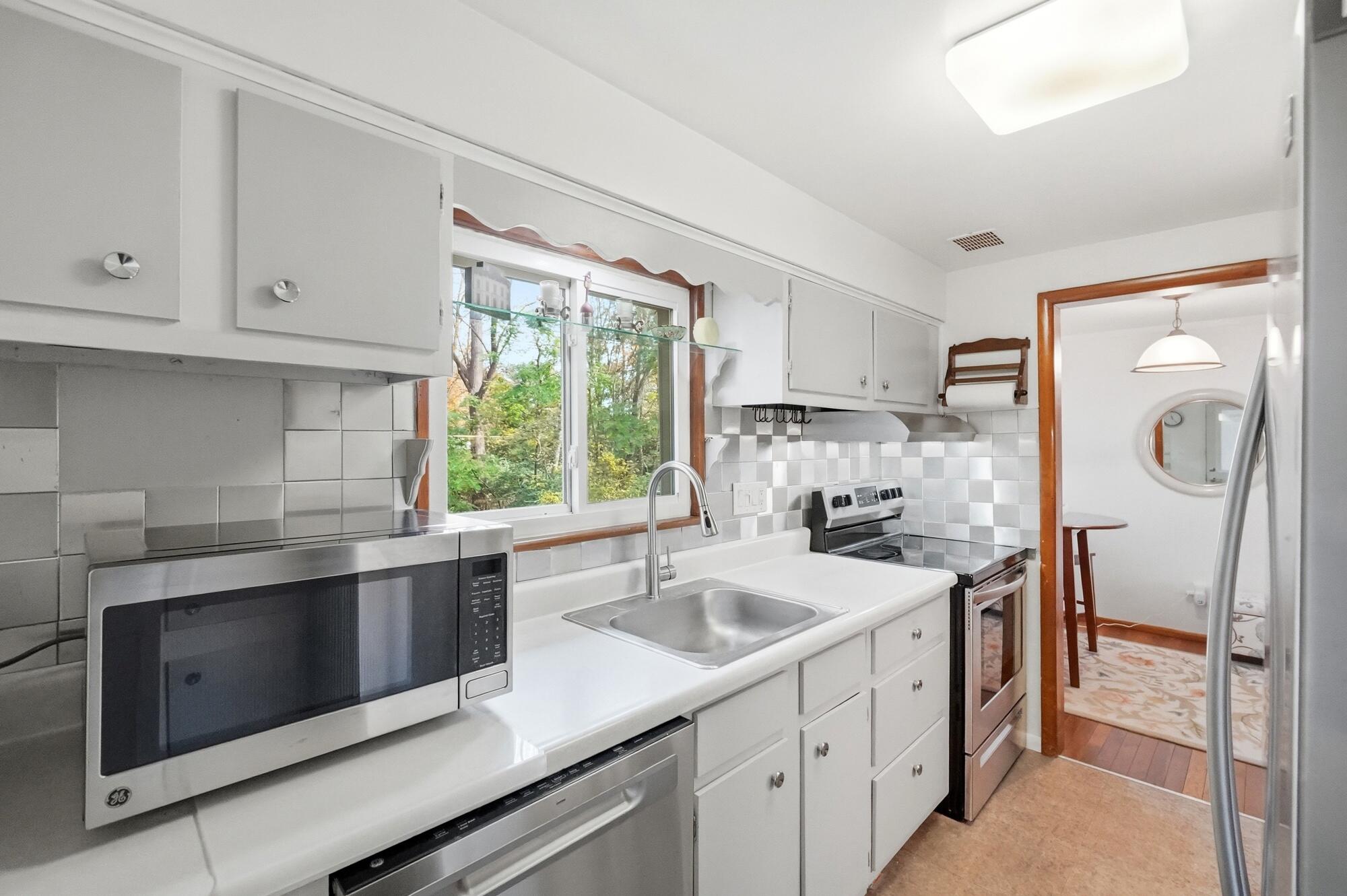 2736 Elm, Springfield, Ohio 45504