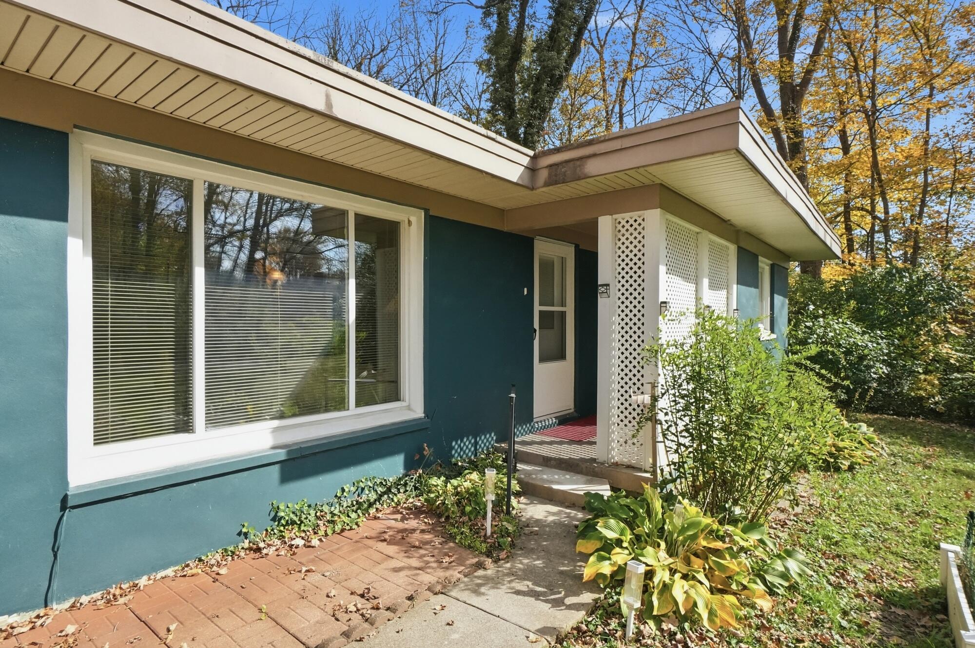 2736 Elm, Springfield, Ohio 45504