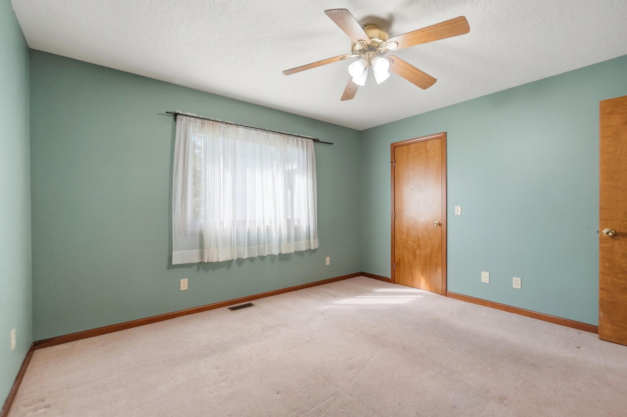 4173 Spencerville, Lima, Ohio 45805