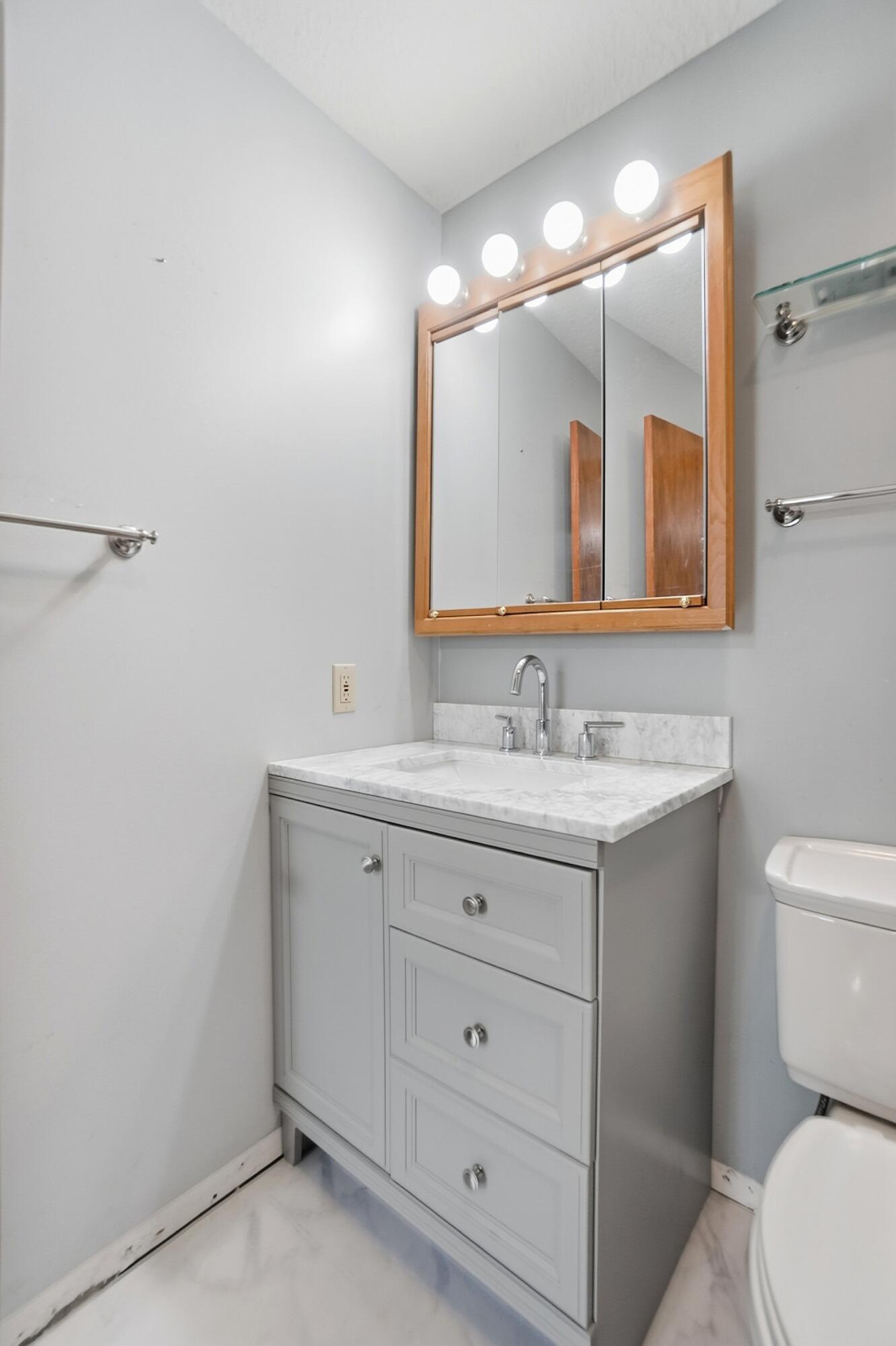 4173 Spencerville, Lima, Ohio 45805
