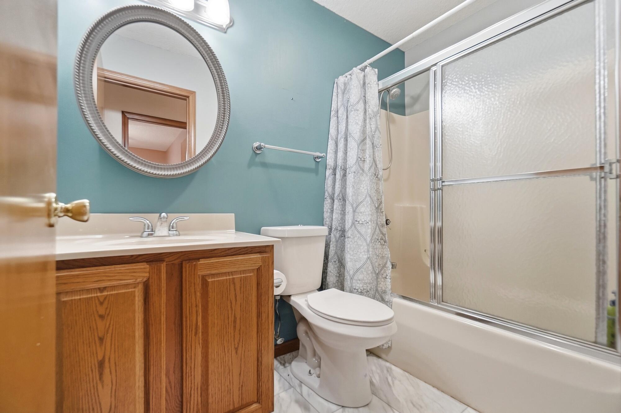 4173 Spencerville, Lima, Ohio 45805