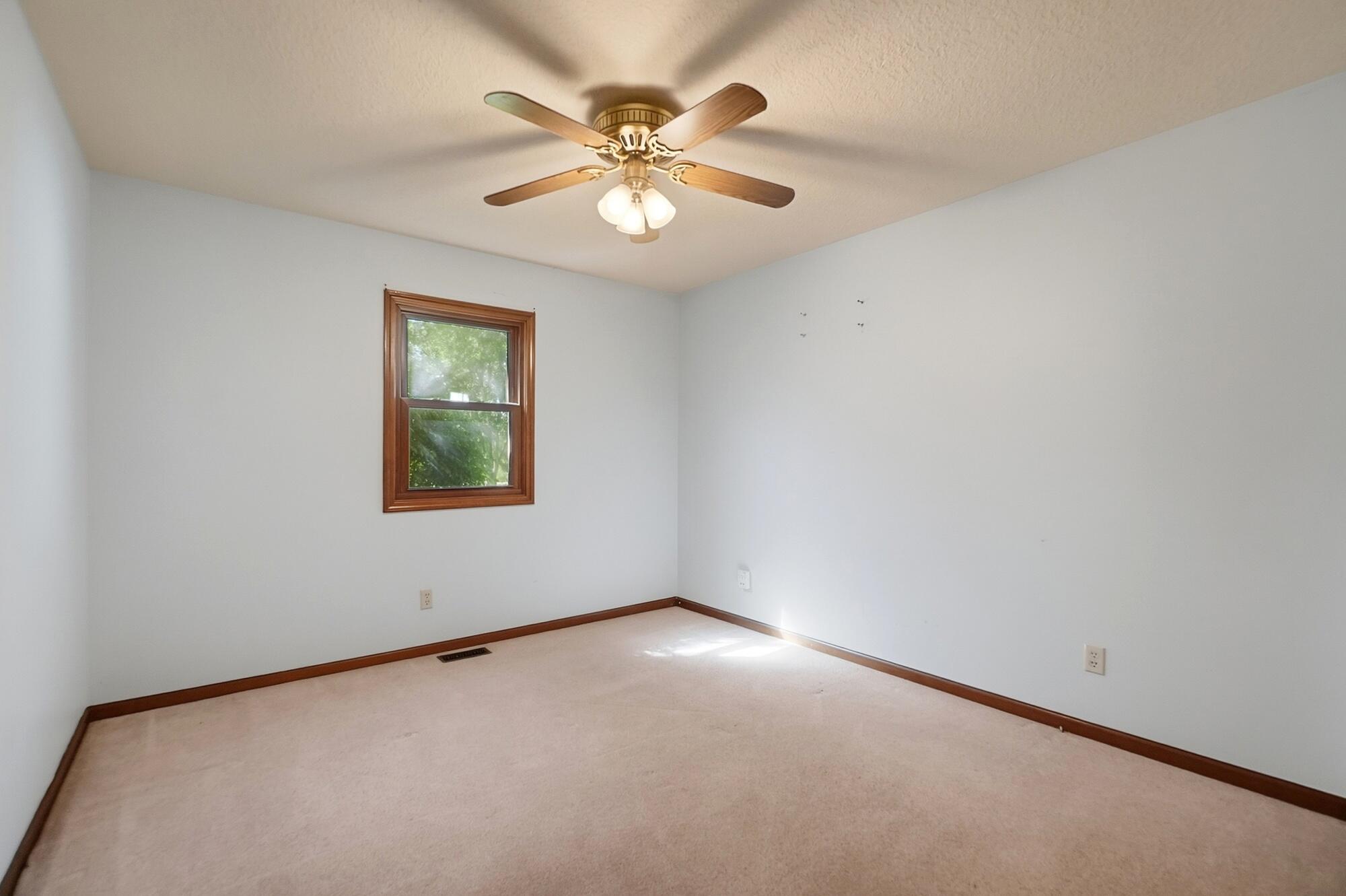 4173 Spencerville, Lima, Ohio 45805
