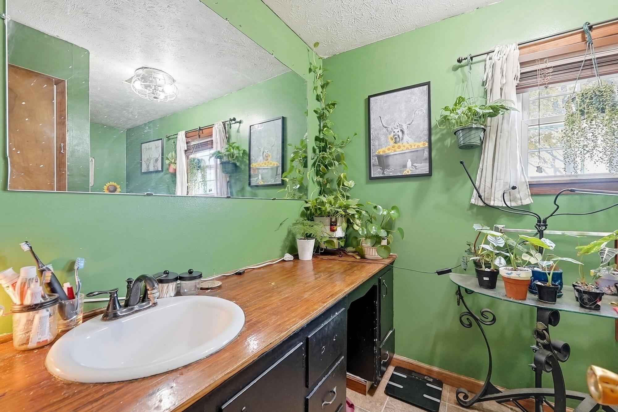 2746 Dialton, Saint Paris, Ohio 43072
