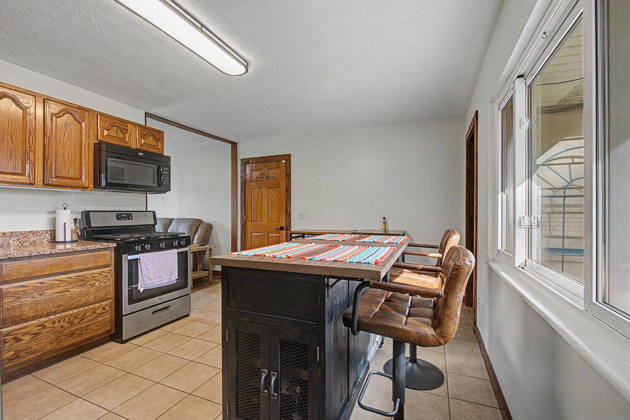 3026 Vineyard, Springfield, Ohio 45503