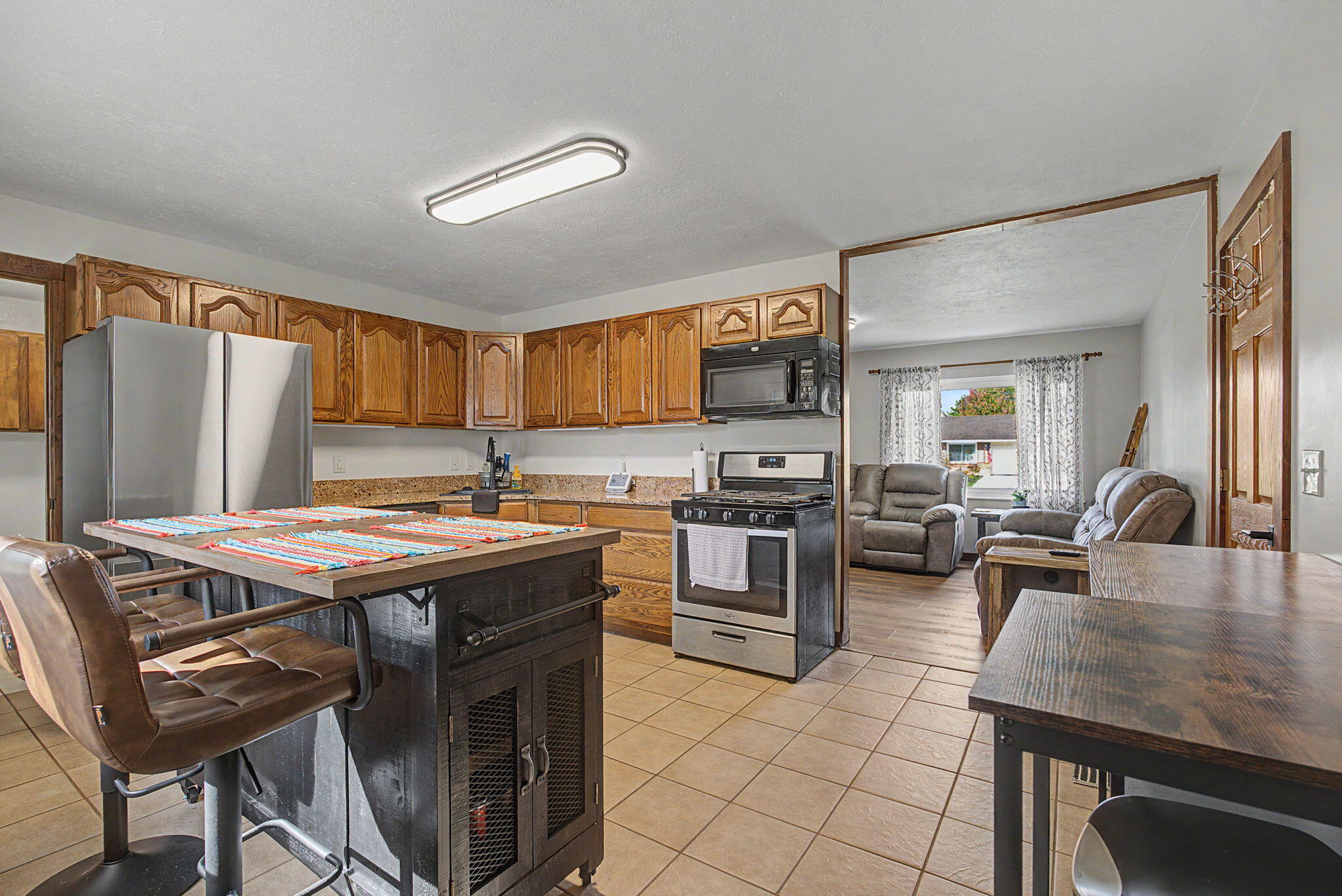 3026 Vineyard, Springfield, Ohio 45503