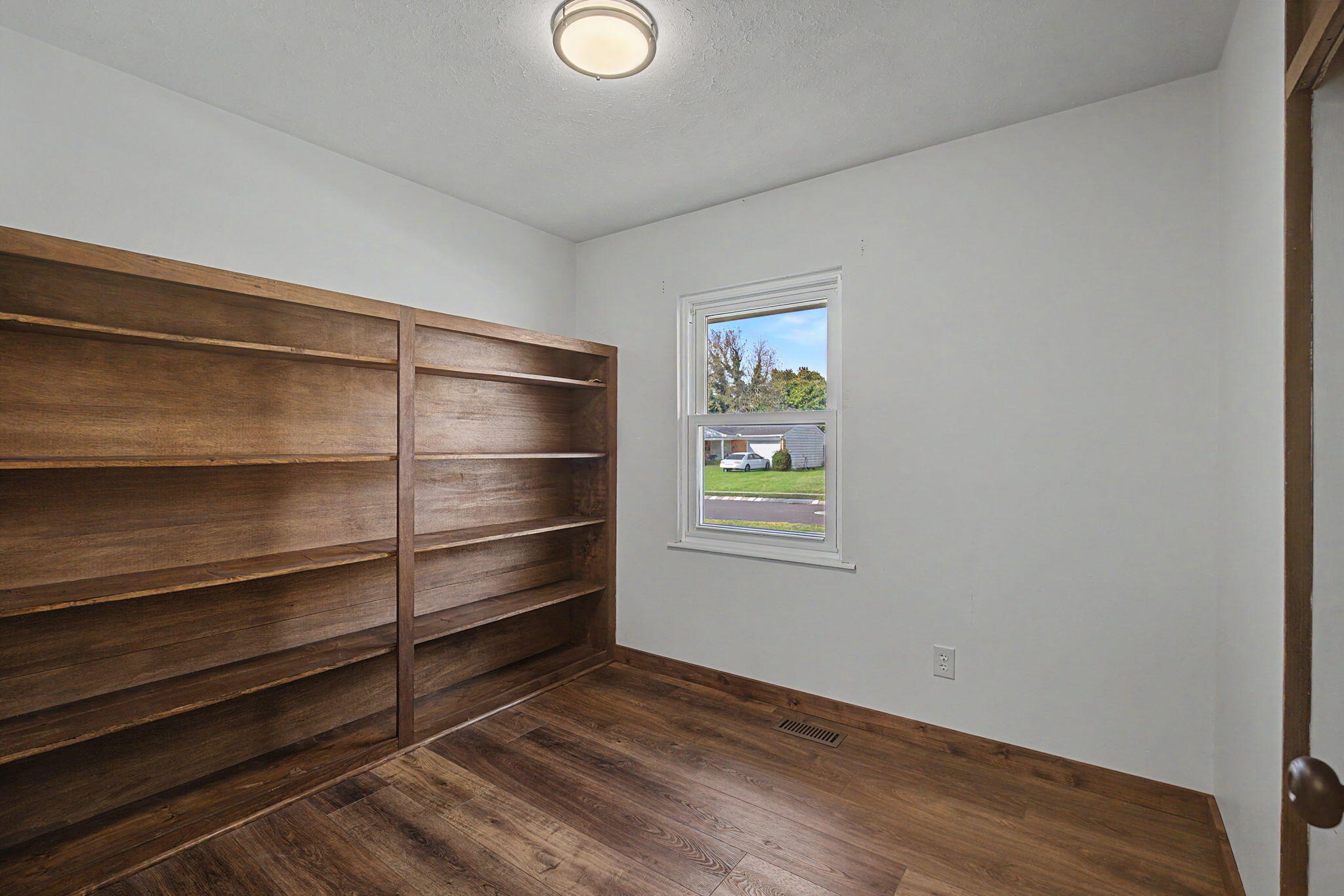 3026 Vineyard, Springfield, Ohio 45503