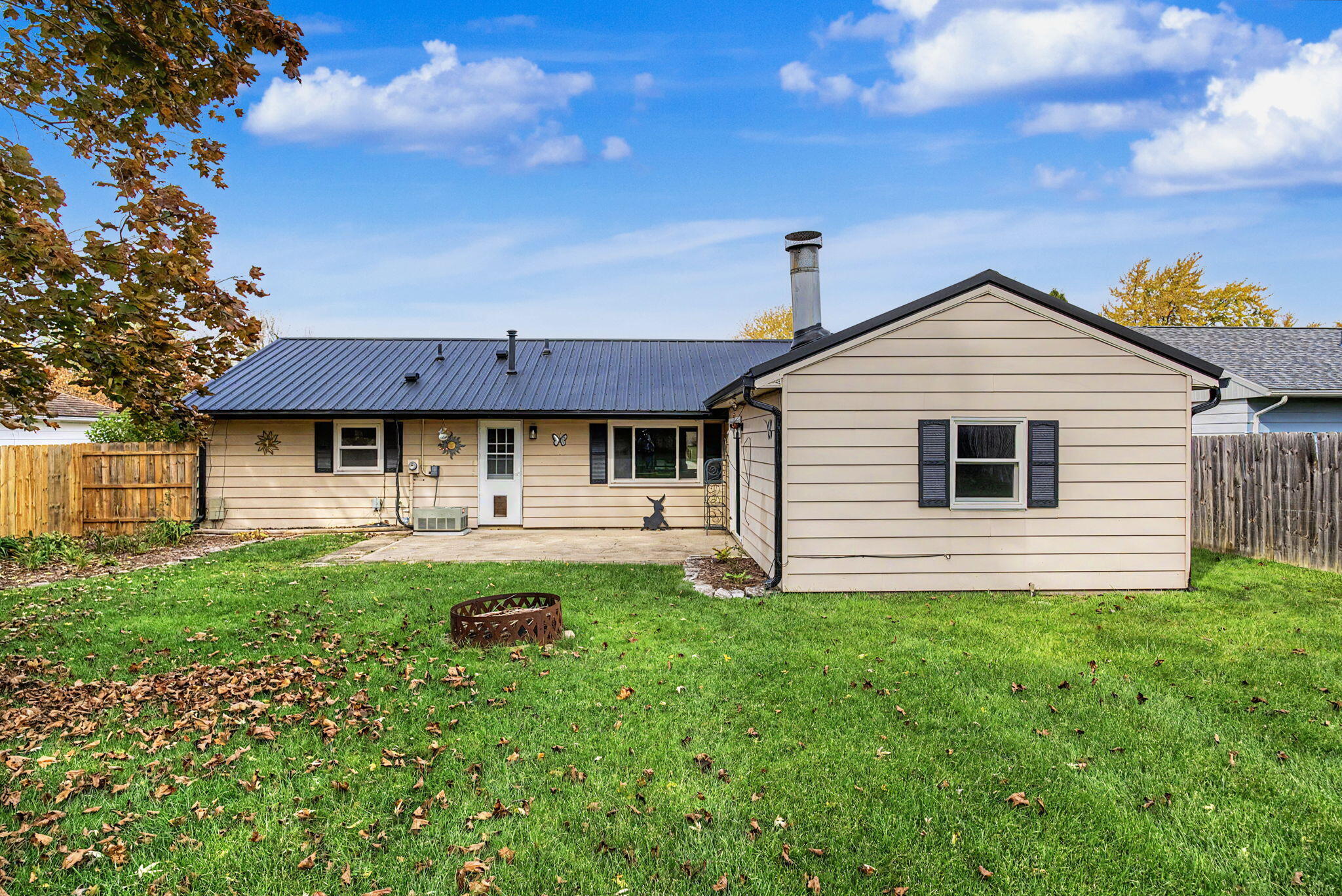 3026 Vineyard, Springfield, Ohio 45503