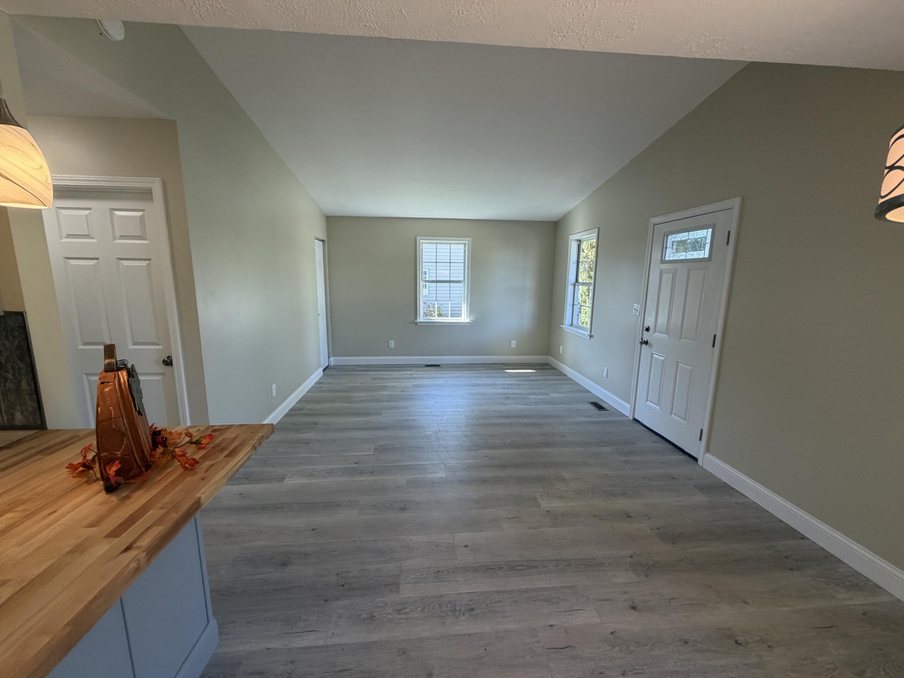 21 Lloyd, North Lewisburg, Ohio 43060