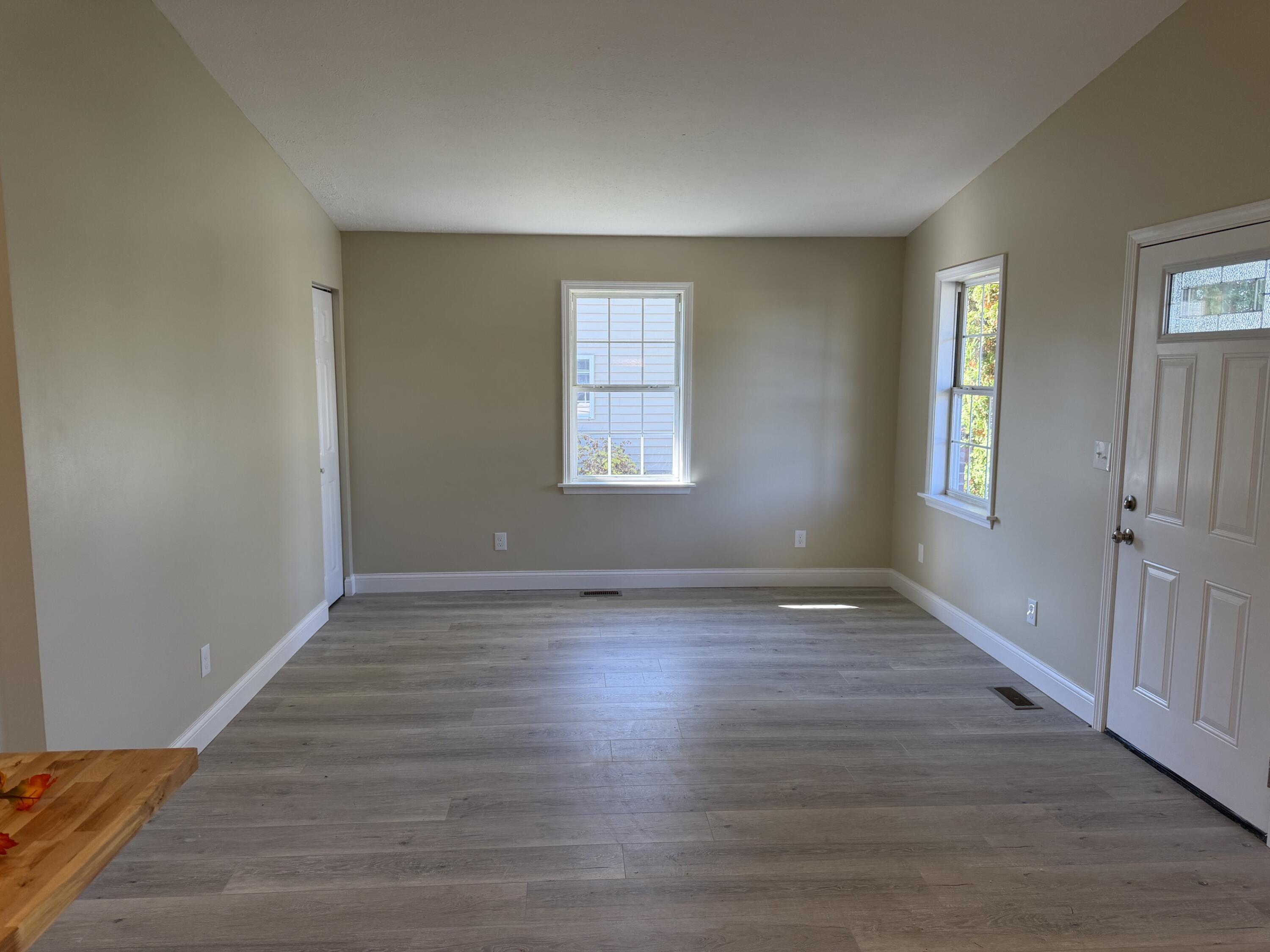 21 Lloyd, North Lewisburg, Ohio 43060