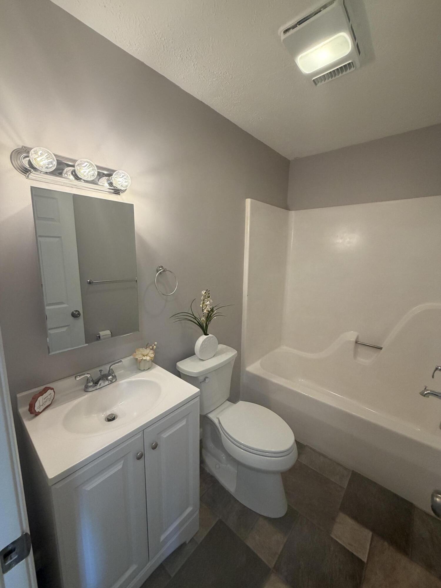 21 Lloyd, North Lewisburg, Ohio 43060
