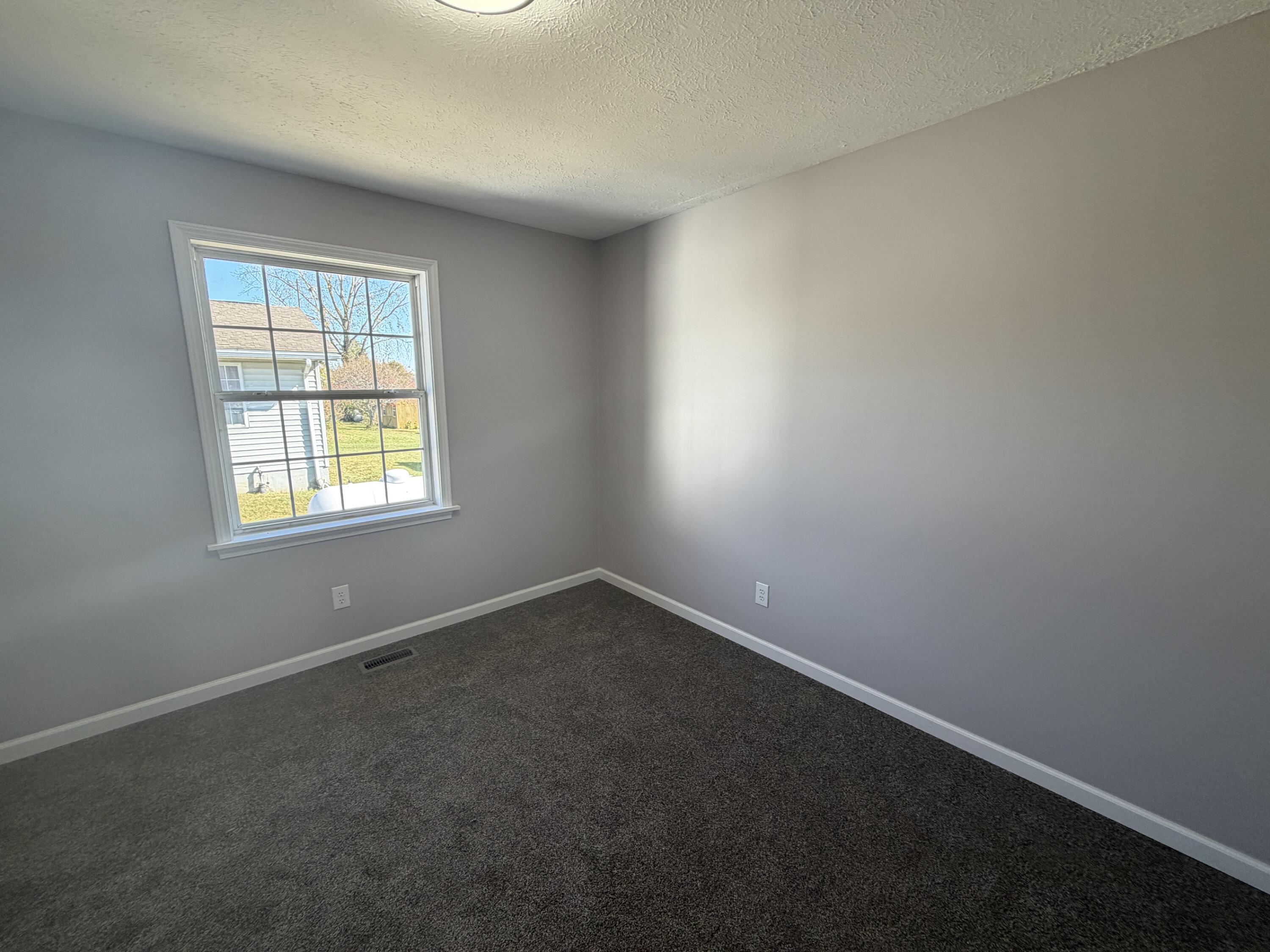 21 Lloyd, North Lewisburg, Ohio 43060