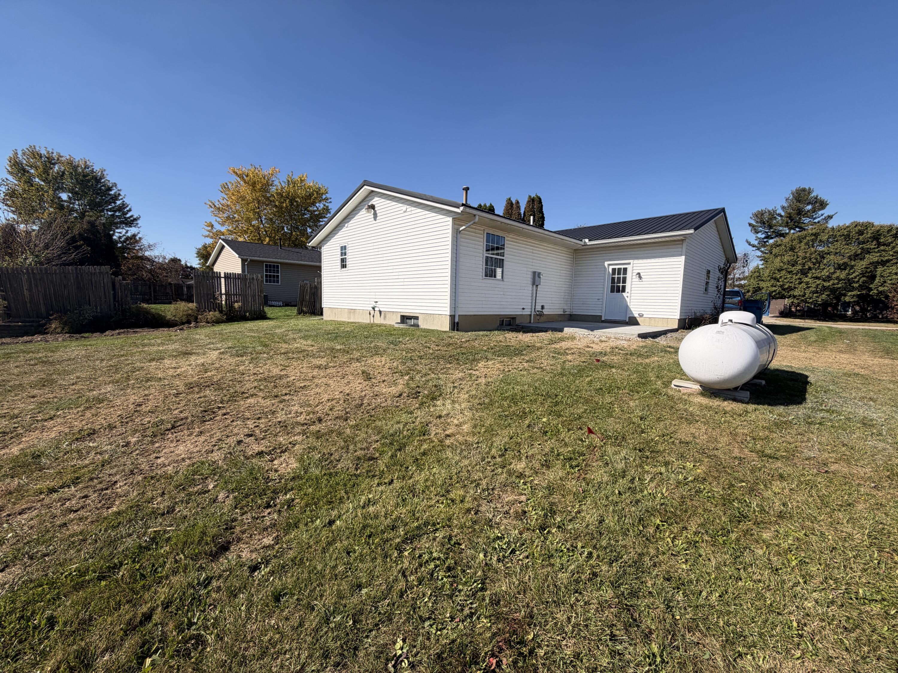 21 Lloyd, North Lewisburg, Ohio 43060