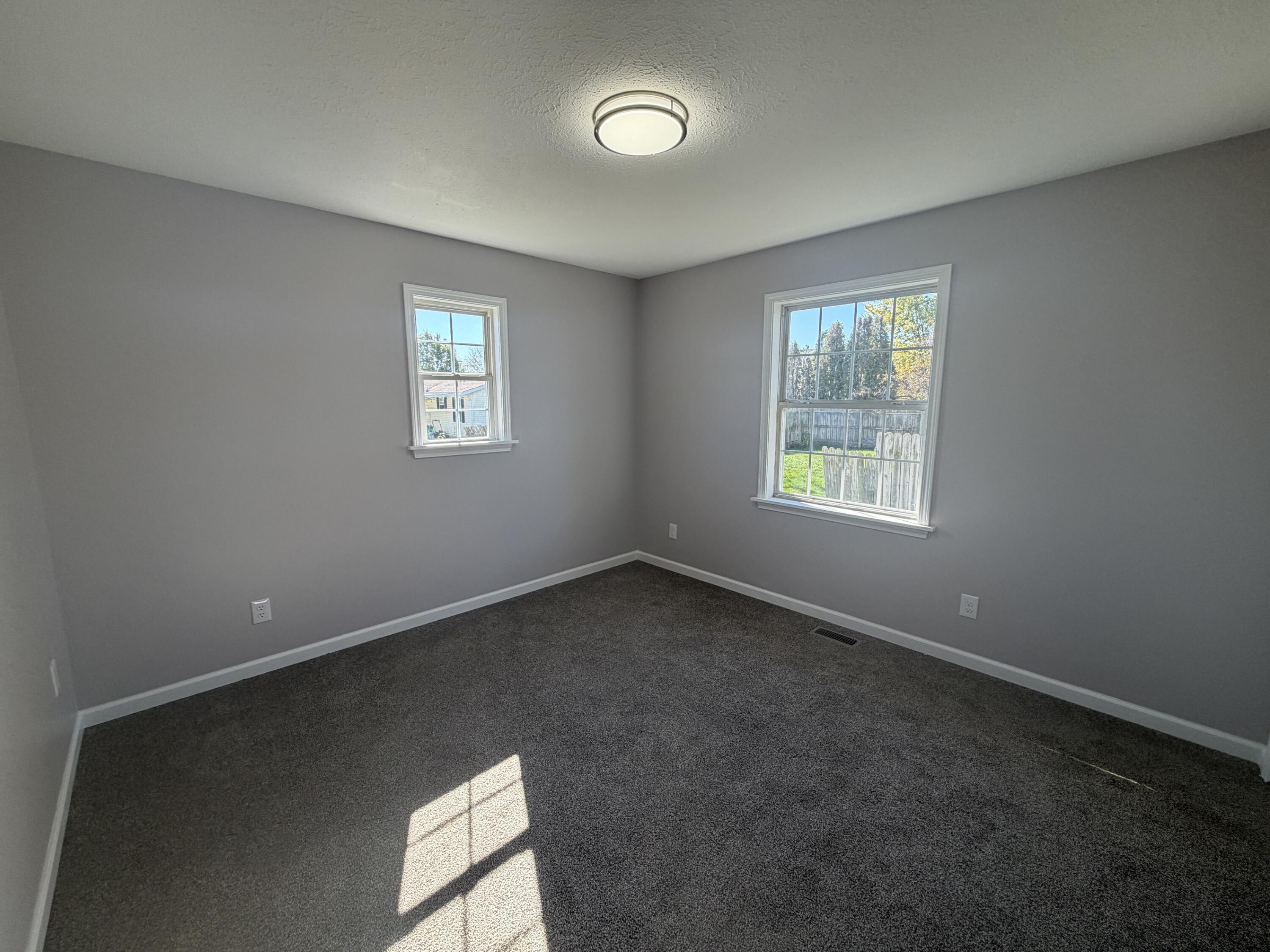 21 Lloyd, North Lewisburg, Ohio 43060
