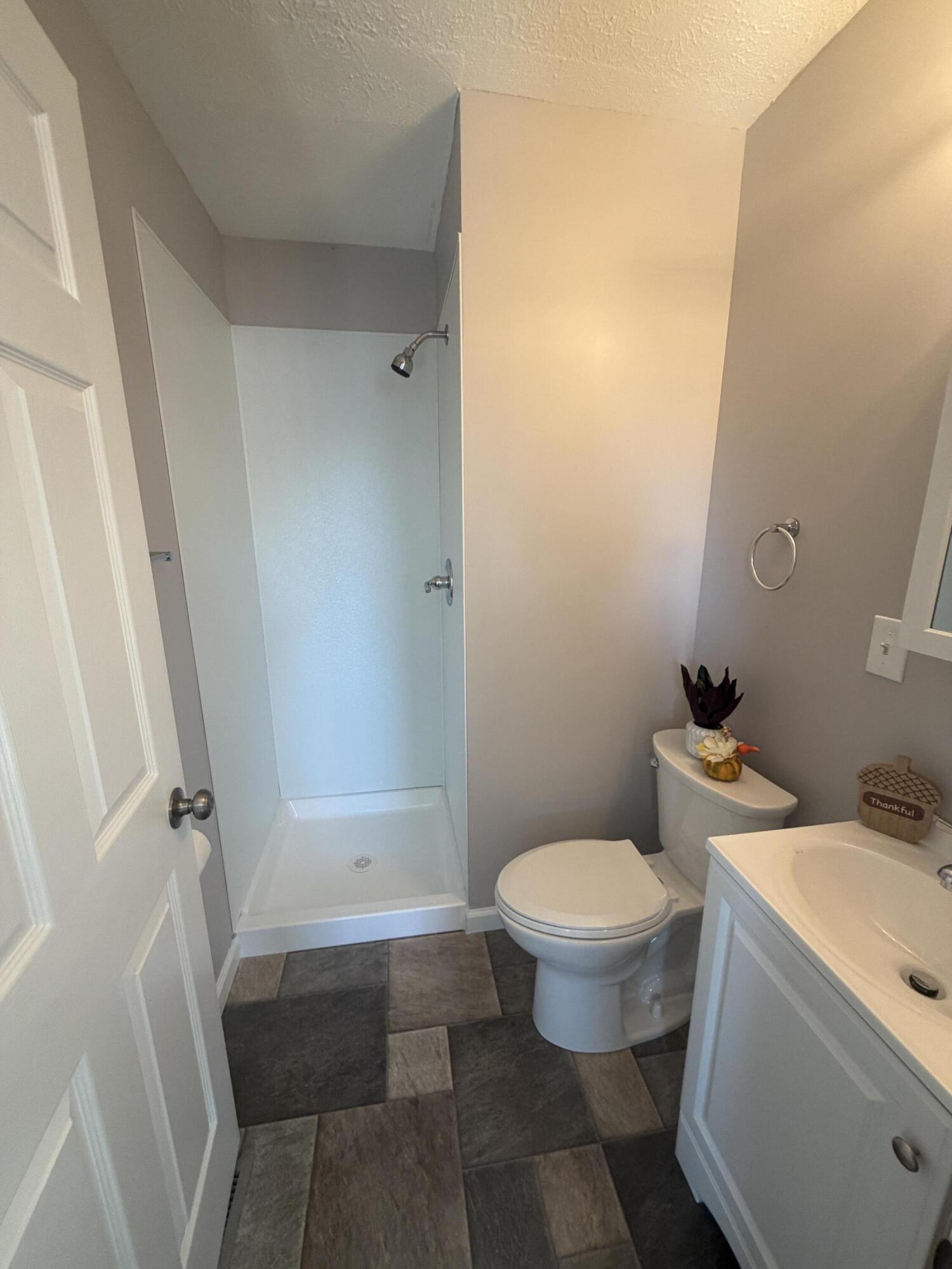 21 Lloyd, North Lewisburg, Ohio 43060