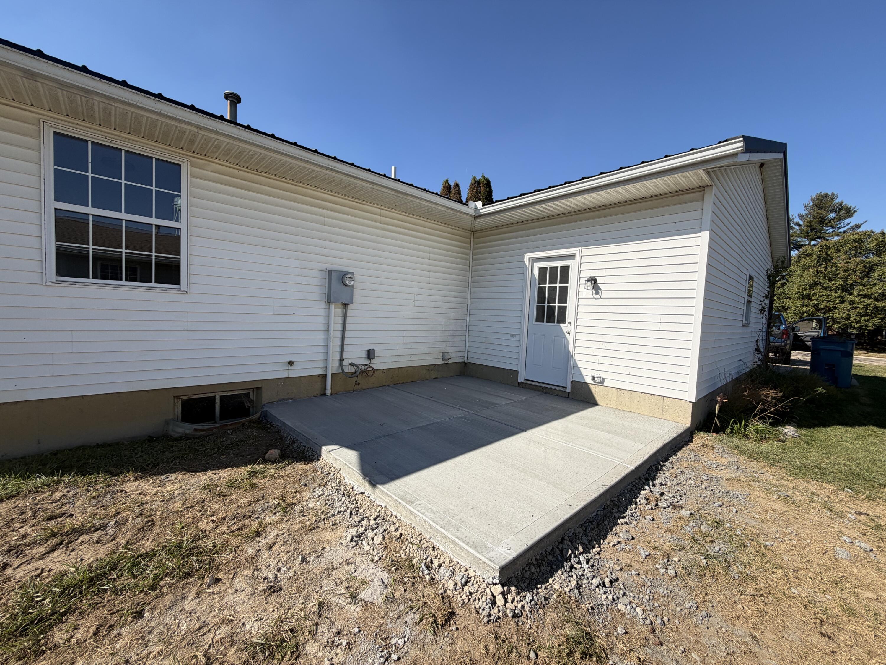 21 Lloyd, North Lewisburg, Ohio 43060