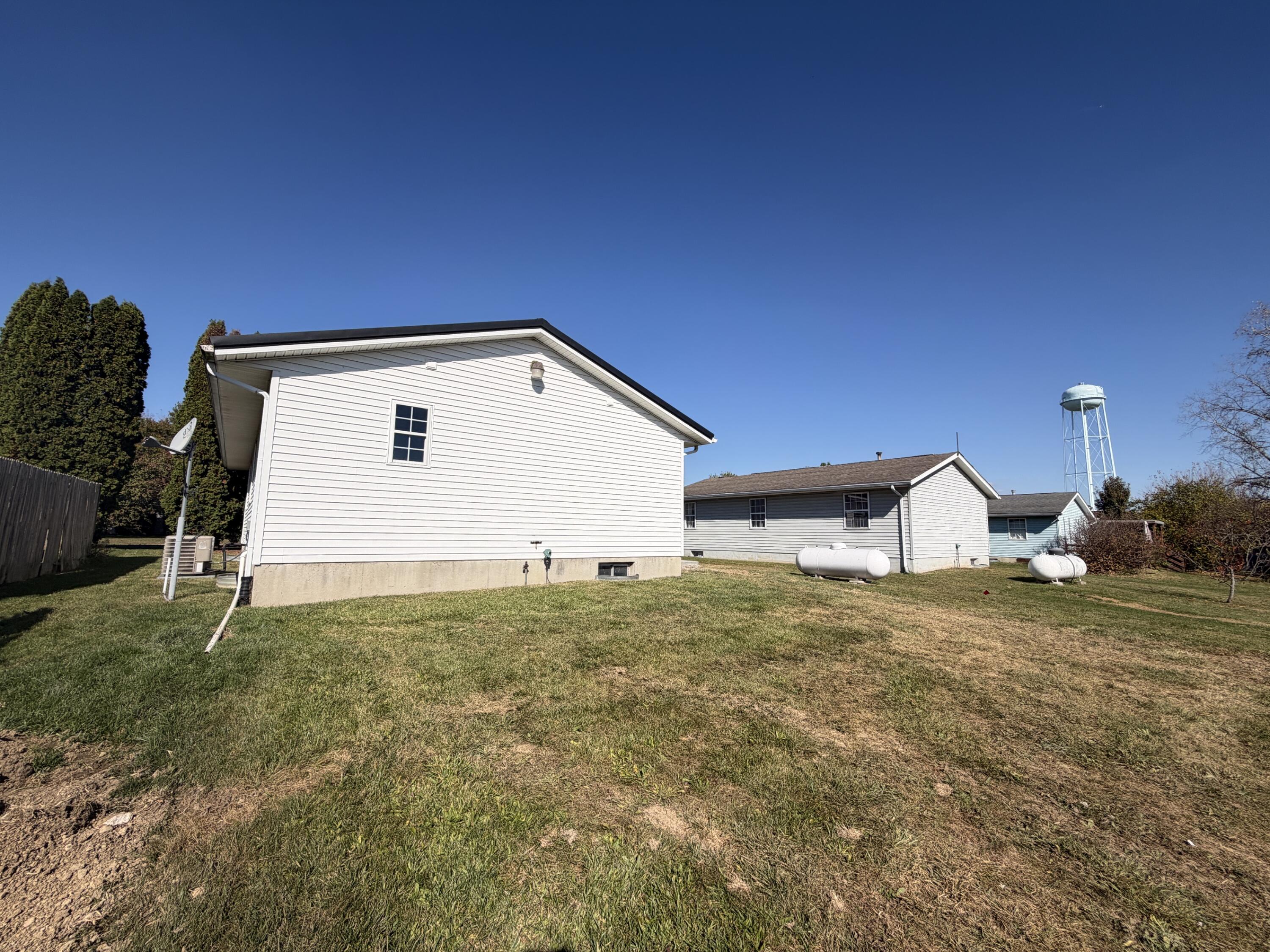 21 Lloyd, North Lewisburg, Ohio 43060